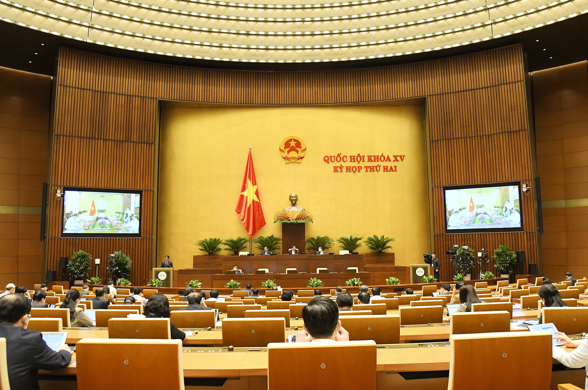 Ngày làm việc thứ 2 của Kỳ họp thứ 2, Quốc hội khóa XV. Ảnh: Quochoi.vn