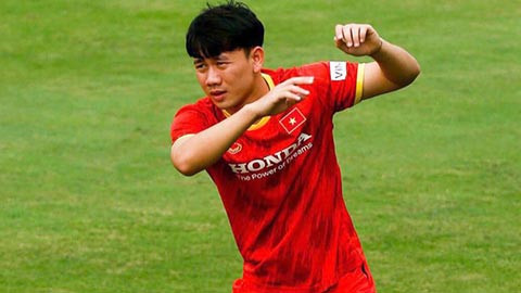 Sau khi bị chấn thương đầu gối từ tháng 8 vừa qua, tiền vệ Trần Minh Vương kiên nhẫn tập hồi phục để có được thể trạng tốt nhất.