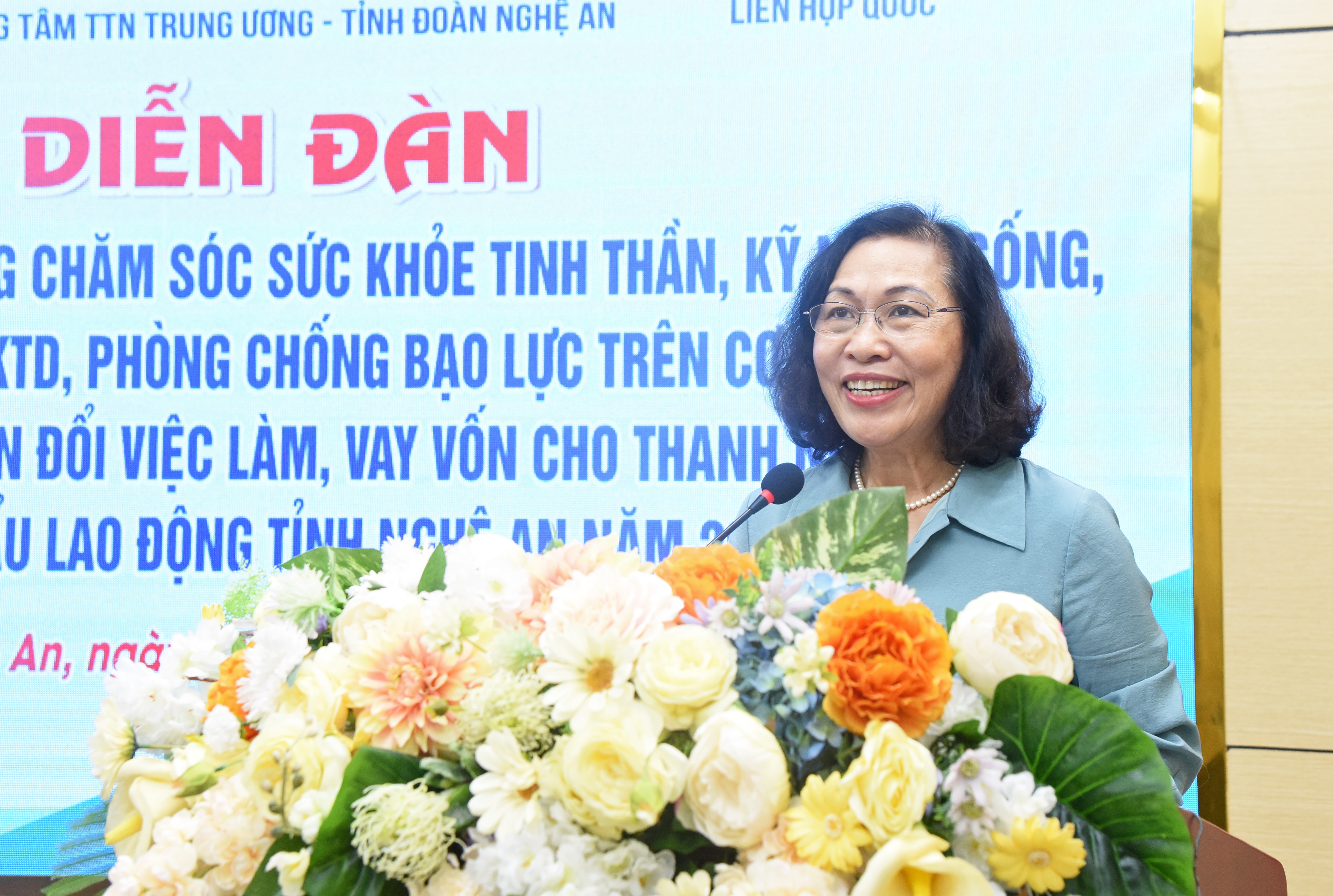 Bà Phan Thị Lê Mai - Cán bộ Chương trình Quỹ Dân số Liên hợp quốc mong muốn thông qua diễn đàn lắng nghe được nhiều tiếng nói từ thanh niên Nghệ An. Ảnh: TG