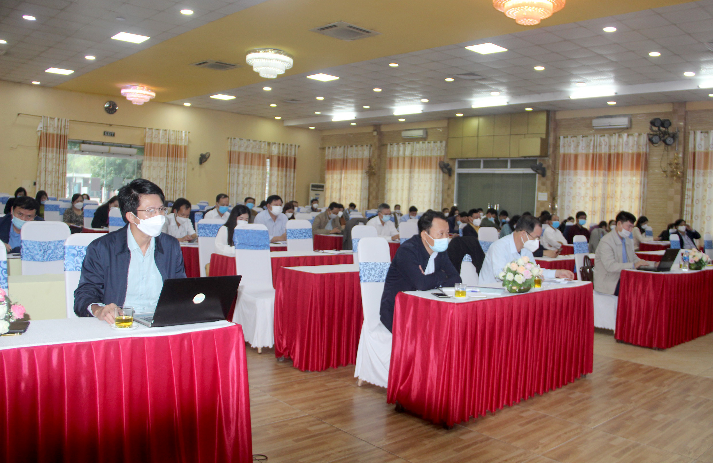 Lớp tập huấn gồm 128 cán bộ Hội nông dân trên địa bàn Nghệ An. Ảnh: Quang An