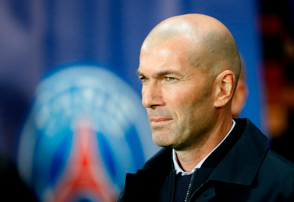 Real sẽ phải cạnh tranh với Man Utd trong cuộc đua giành chữ ký Zidane.