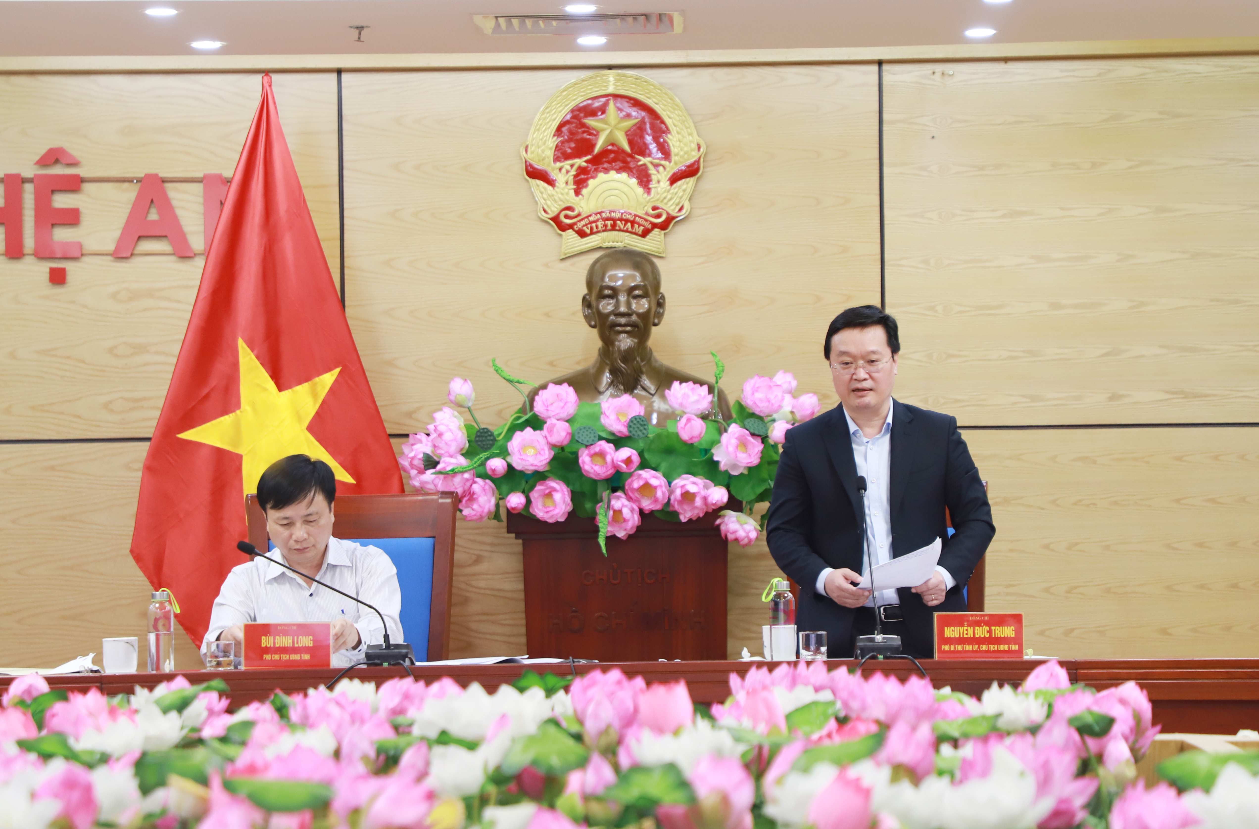 Đồng chí Nguyễn Đức Trung - Phó Bí thư Tỉnh ủy, Chủ tịch UBND tỉnh kết luận tại cuộc họp. Ảnh: Phạm Bằng