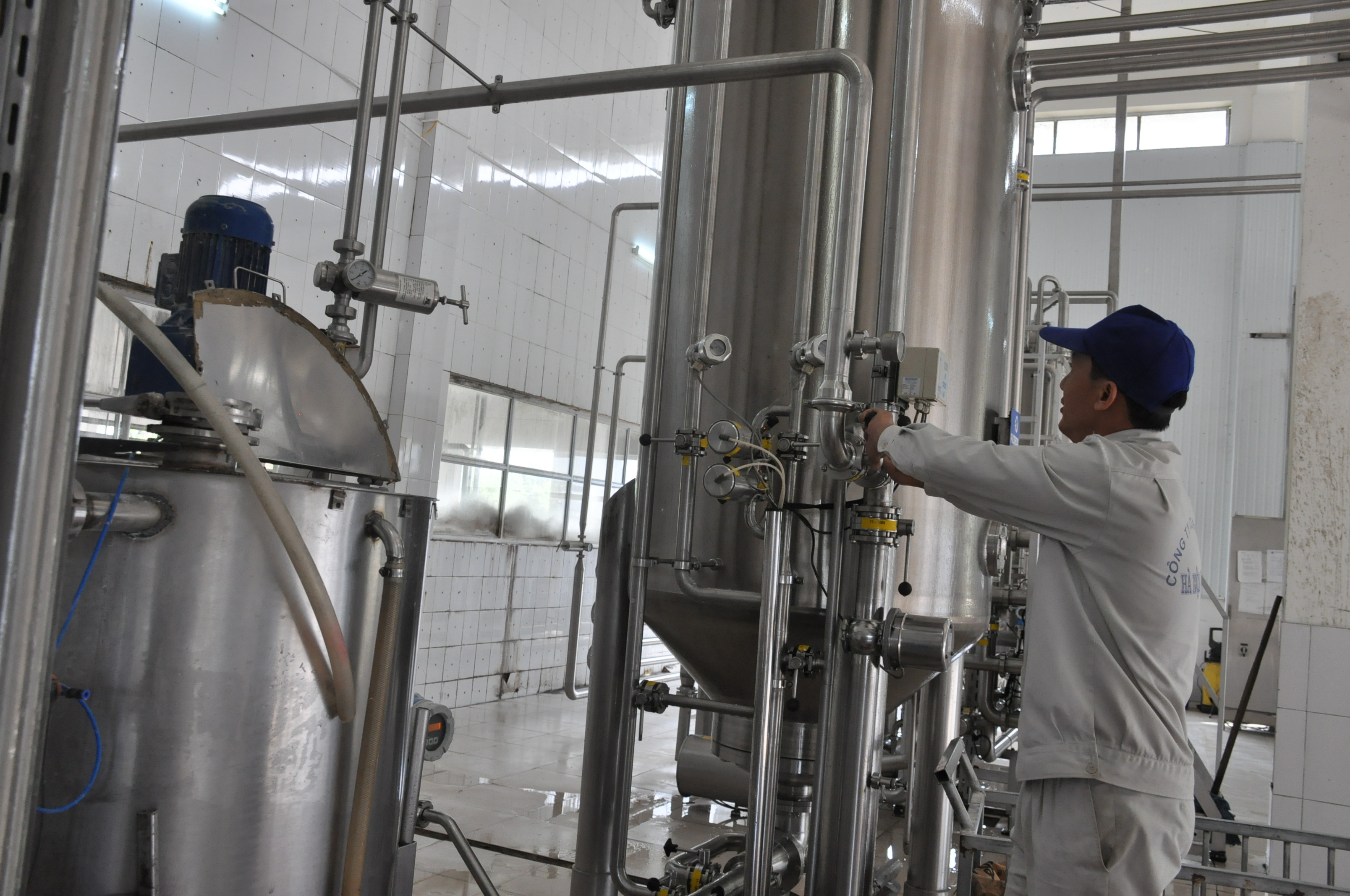Nhà máy bia Hà Nội ở KCN Nam Cấm ứng dụng giải pháp tiết kiệm năng lượng. Ảnh Việt Phương