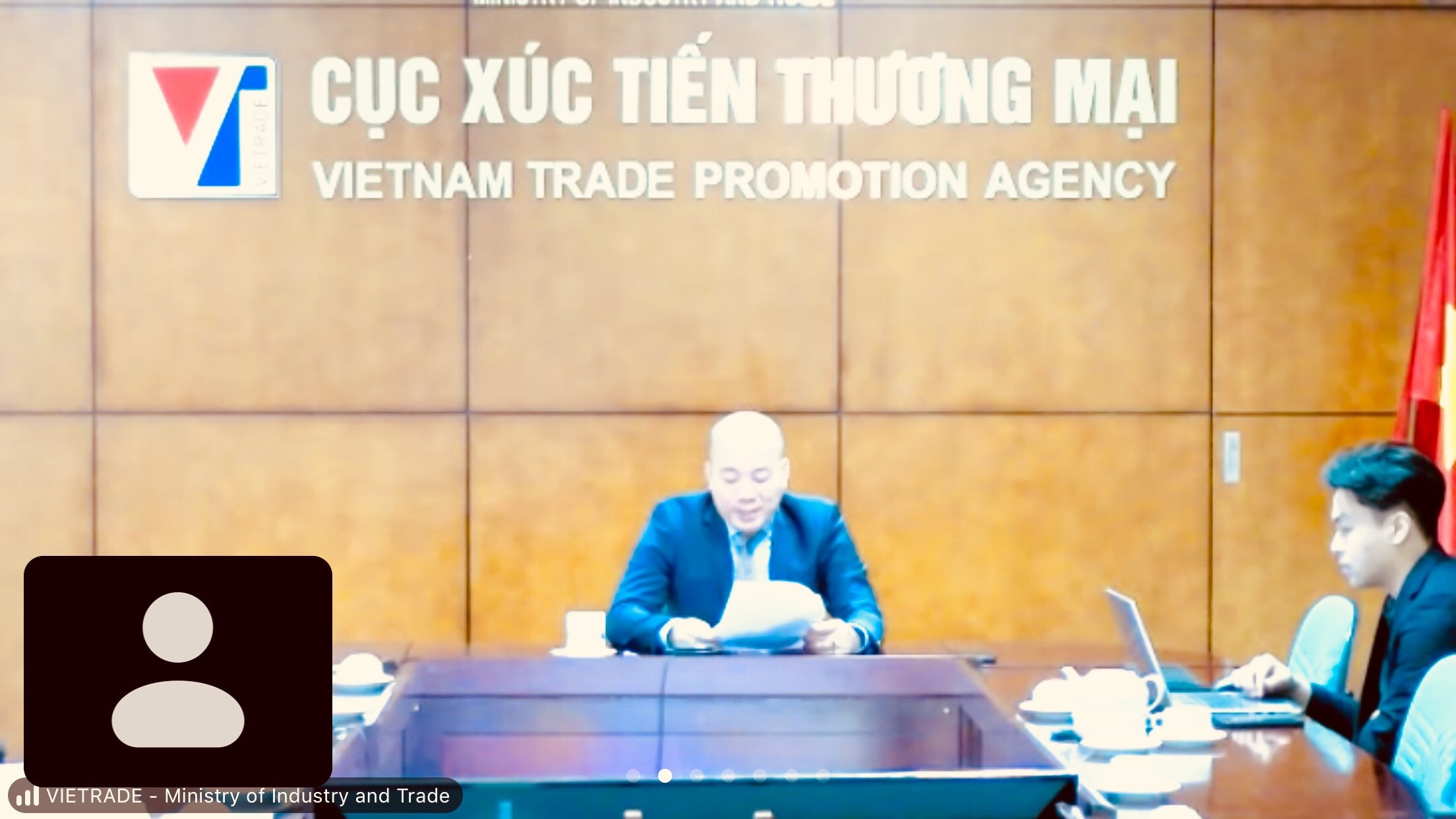 Đại diện Cục xúc tiến Thương mại, Bộ Công thương phát biểu tại hội thảo. Ảnh chụp màn hình: Nguyễn Hải