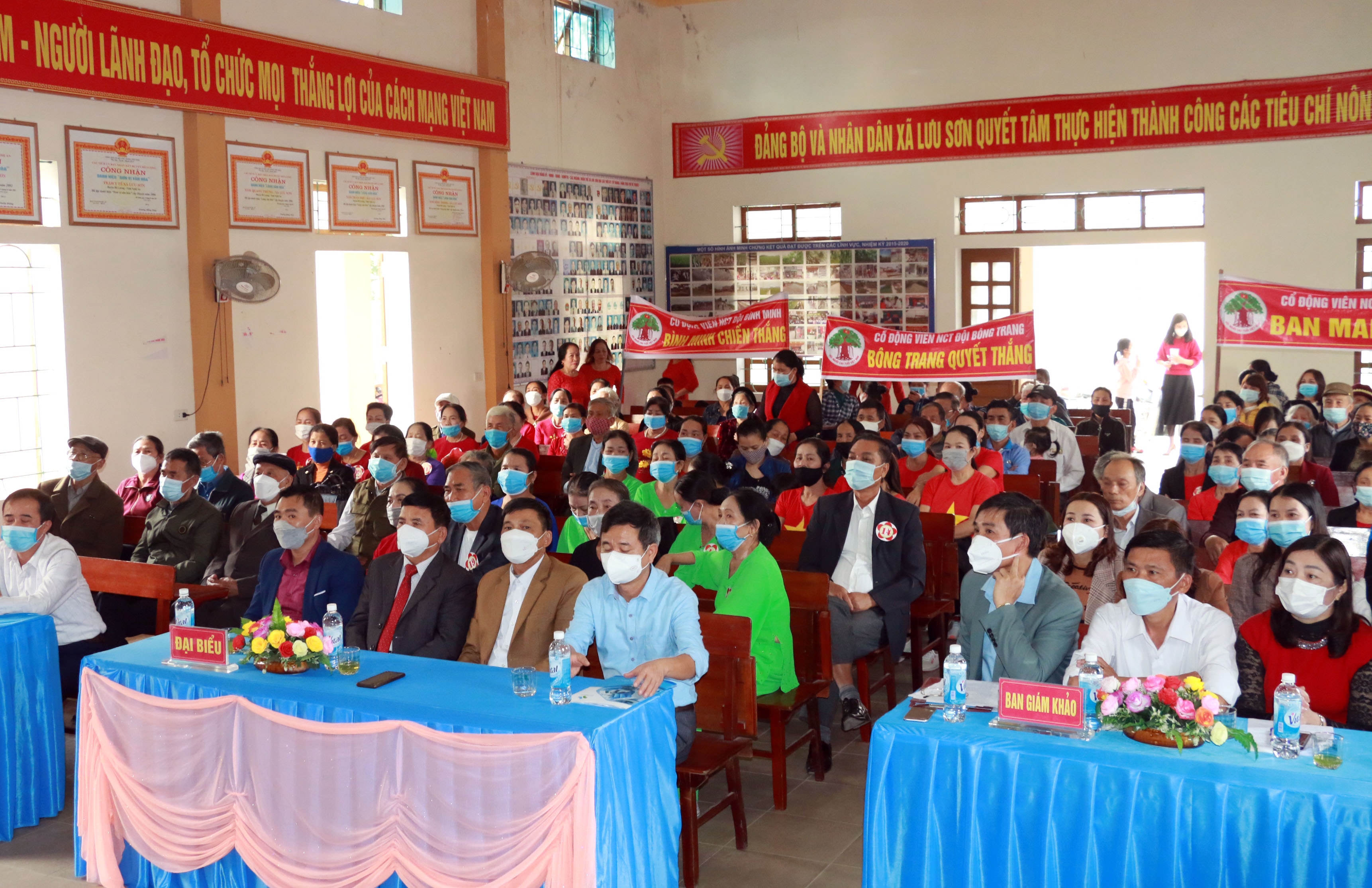 Hội thi thu hút sự quan tâm của người cao tuổi trên địa bàn huyện Đô Lương. Ảnh: MH