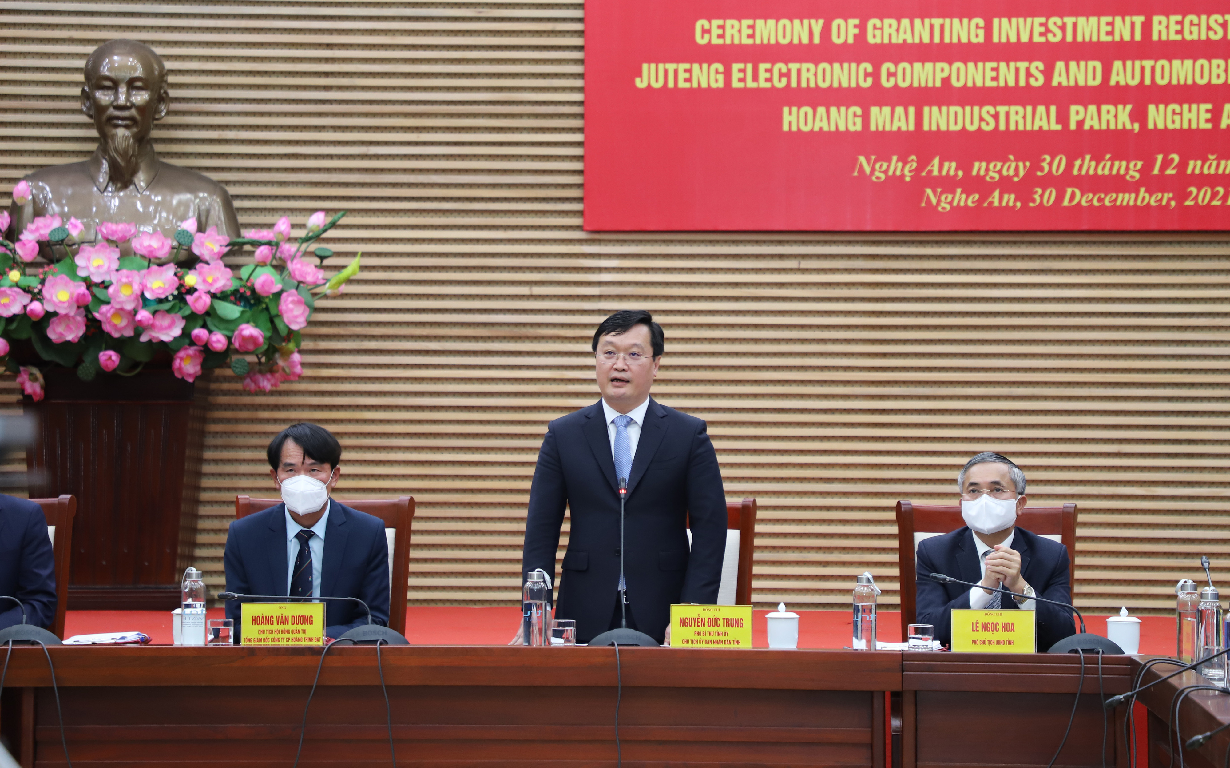 Đồng chí Nguyễn Đức Trung - Chủ tịch UBND tỉnh phát biểu tại buổi lễ. Ảnh: Phạm Bằng