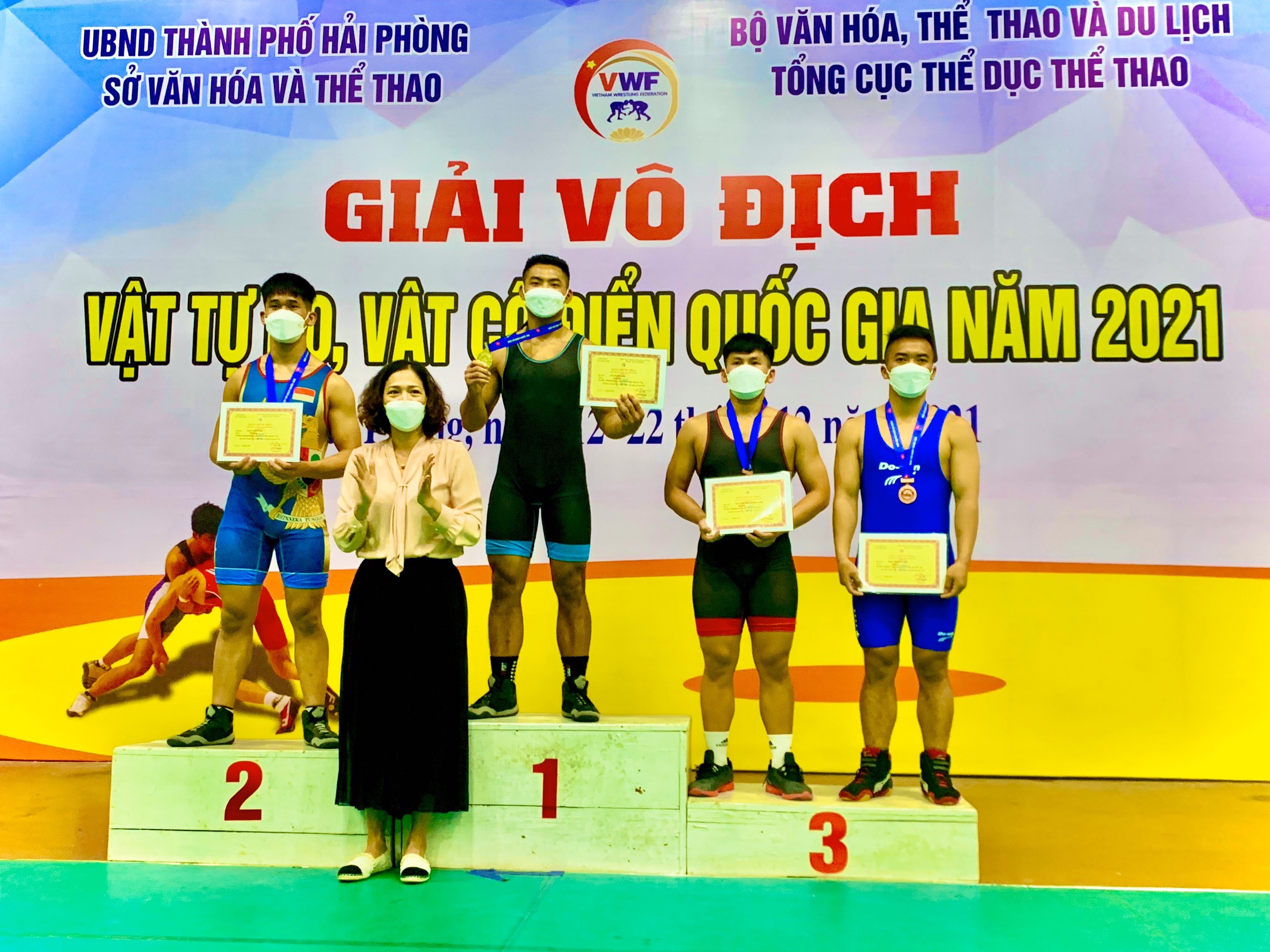 VĐV Nguyễn Tấn Lộc giành huy chương Vàng Giải Vô địch Vật cổ điển toàn quốc năm 2021