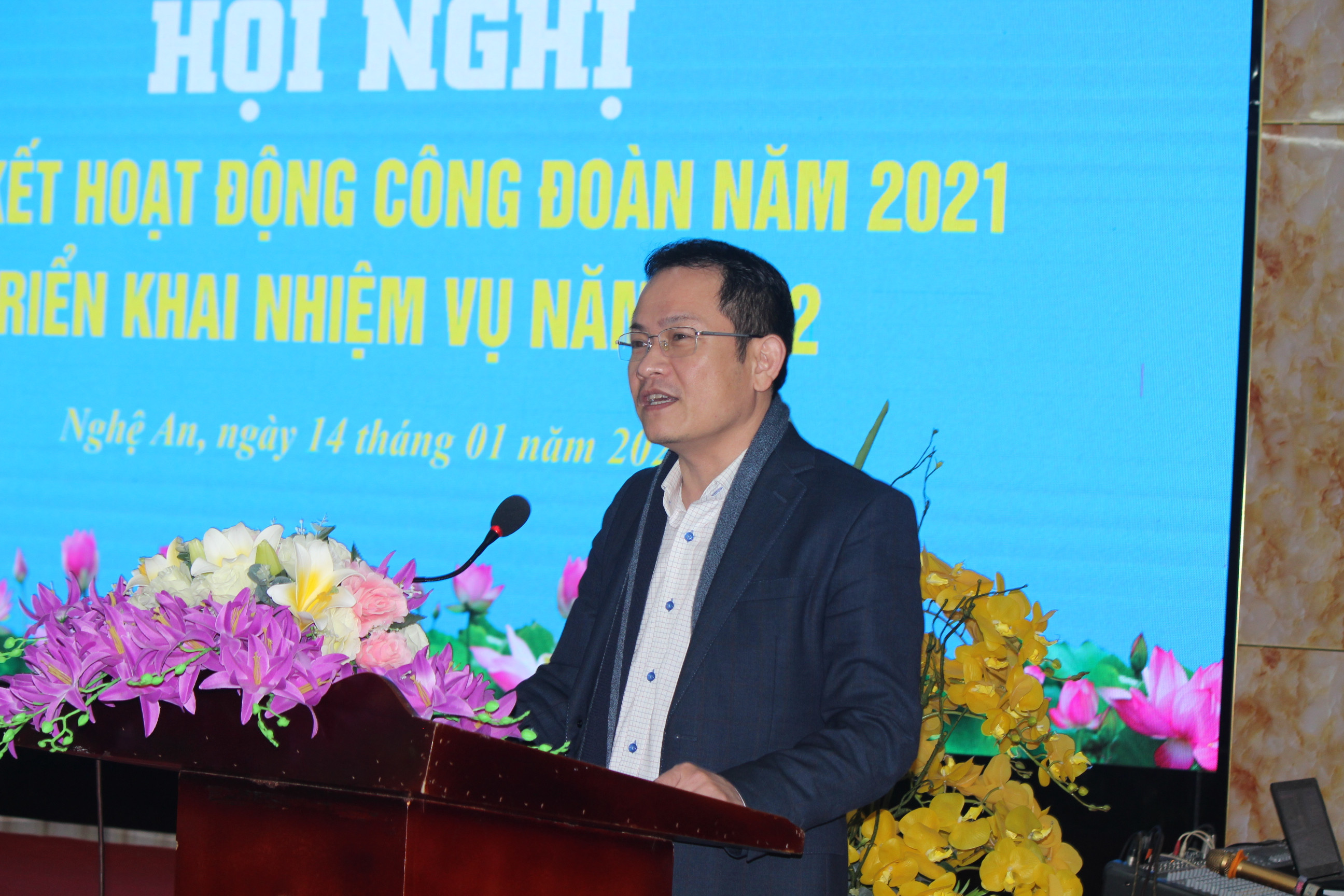 Ông Nguyễn Hữu Lê – Phó Giám đốc Sở Y tế Nghệ An ghi nhận những nỗ lực của công đoàn ngành trong công tác phòng, chống dịch Covid-19. Ảnh: D.T