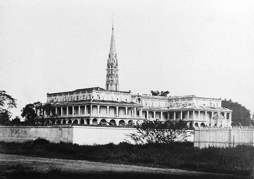 Tu viện Thánh Phaolo, số 4 Tôn Đức Thắng, Quân 1, Sài Gòn do Nguyễn Trường Tộ thiết kế. Ảnh: Tư liệu