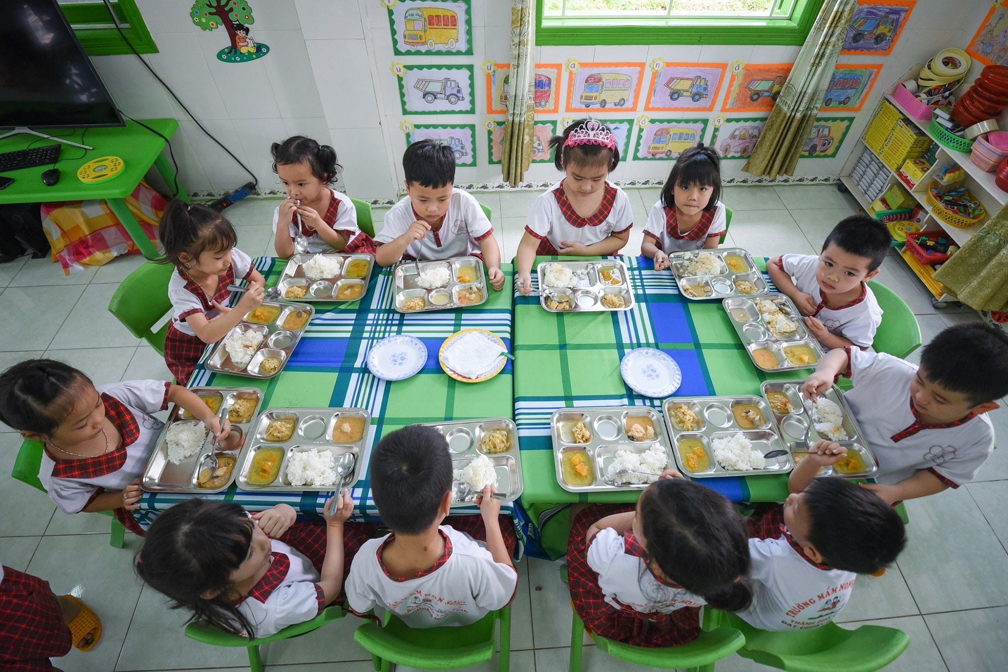Mô hình Bữa ăn học đường và tăng cường hoạt động thể chất tại các trường mầm non, tiểu học bắt đầu từ năm học 2020-2021 và đang được nhân rộng tại nhiều tỉnh thành trên cả nước.
