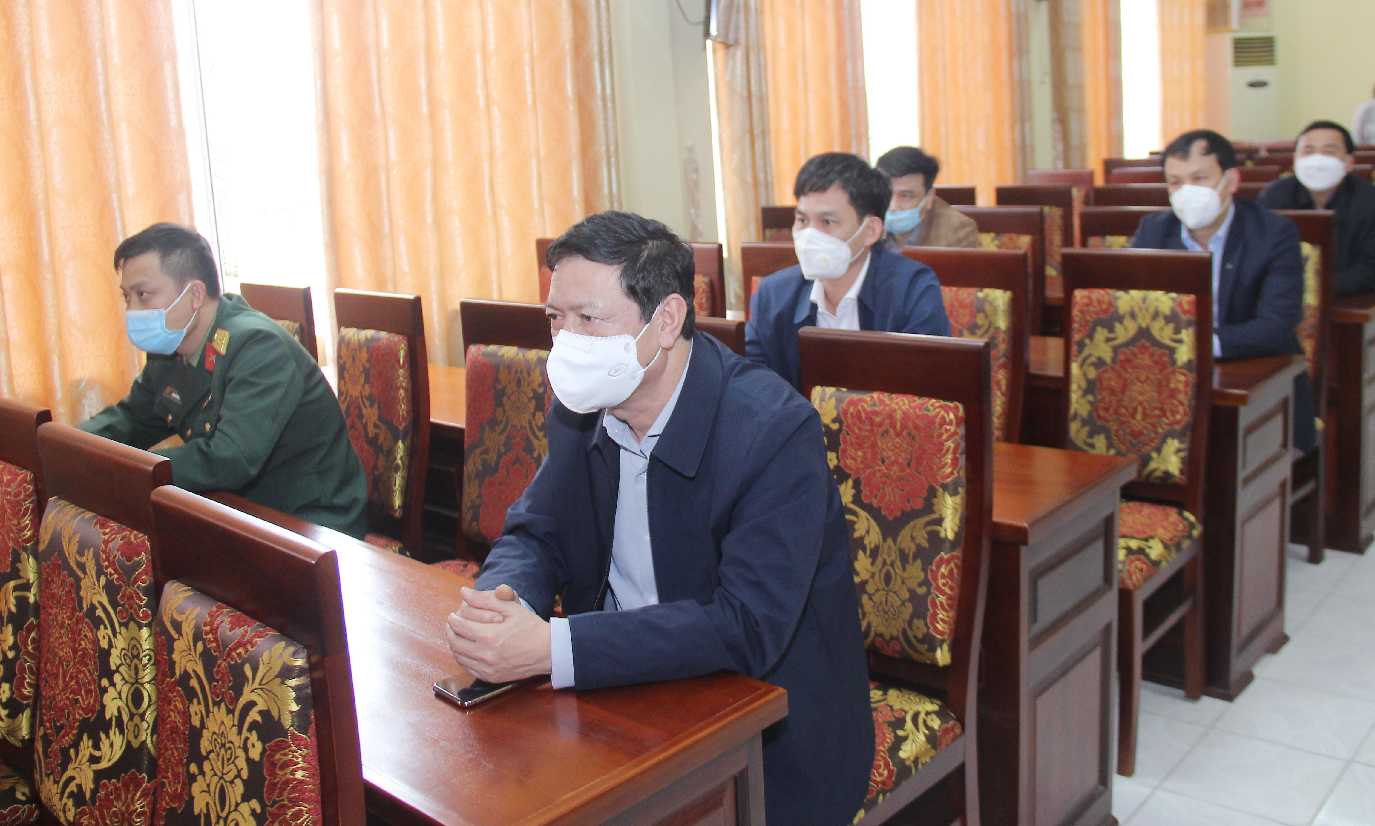 Các báo cáo viên tham gia tại điểm cầu tỉnh Nghệ An. Ảnh: Mai Hoa