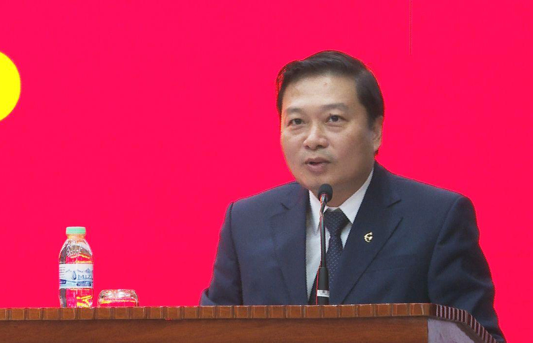 Đồng chí Lê Hồng Vinh phát biểu chúc mừng tân Phó Giám đốc Sở Tài chính tỉnh. Ảnh: Bùi Thọ