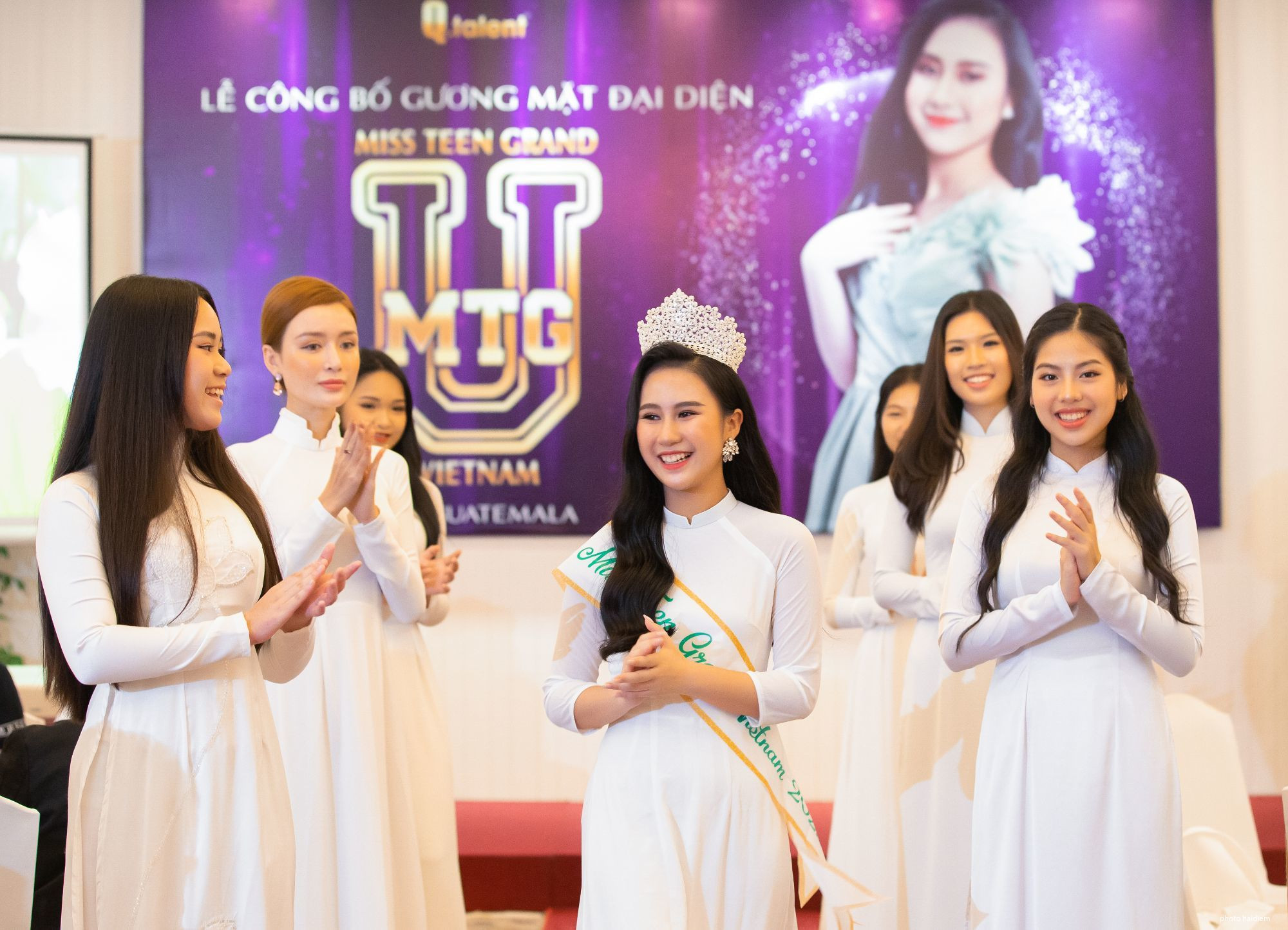 Nguyễn Trang Nguyệt Minh, nữ sinh 14 tuổi, đến từ trường THCS Nguyễn Cao, huyện Quế Võ, tỉnh Bắc Ninh - người đăng quang cuộc thi Miss United Nations Pageants Việt Nam vừa được chọn đại diện Việt Nam tham dự Miss Teen Grand International 2022 được tổ chức tại Guatemala vào tháng 11/2022.