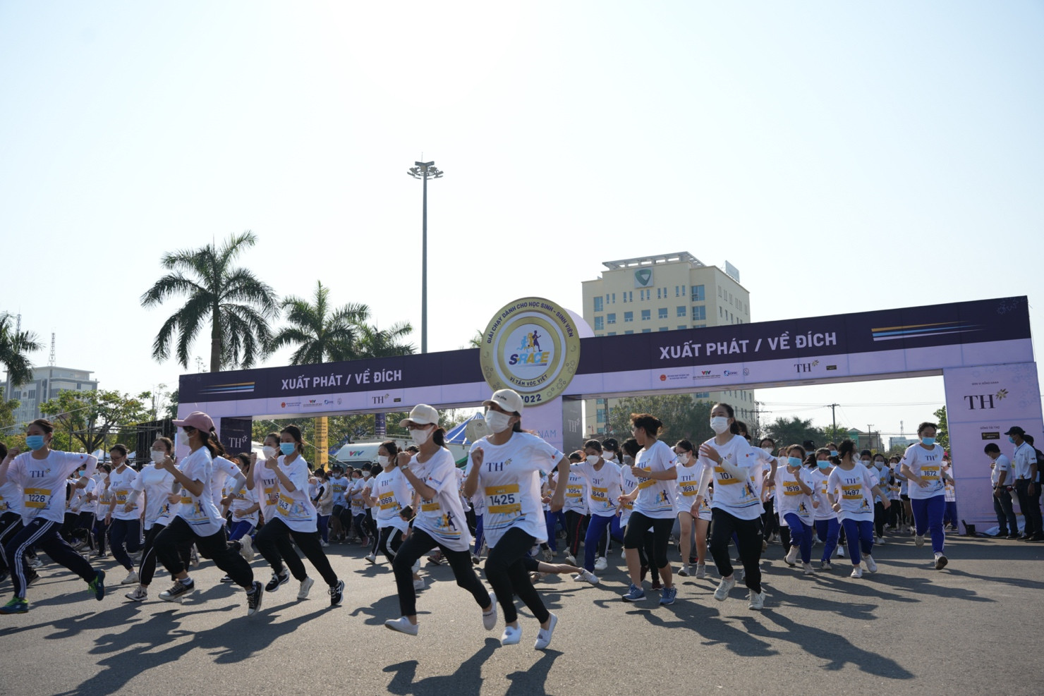 Gần 4.000 học sinh, sinh viên tỉnh Quảng Nam tham gia giải chạy với chủ đề “Bản lĩnh”
