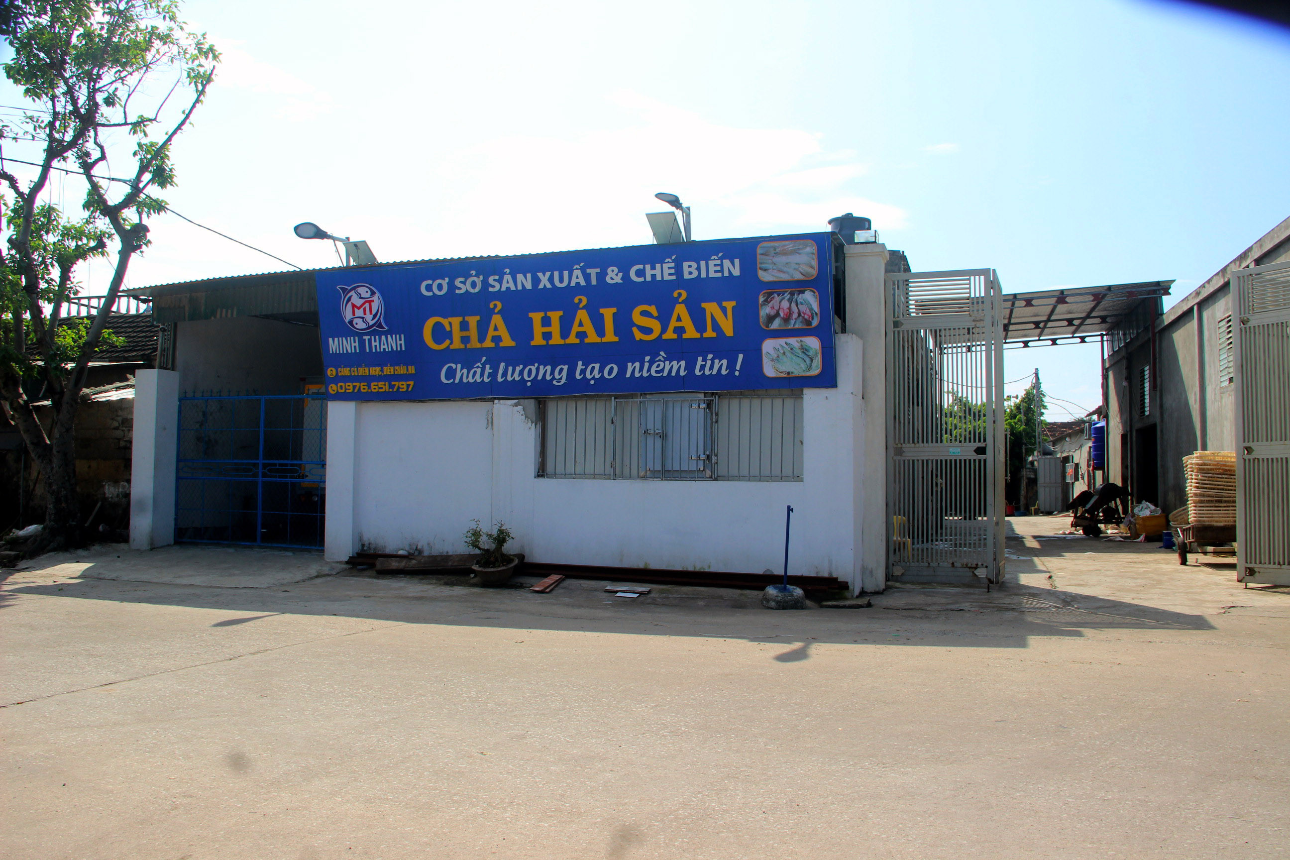 Các cơ sở chế biến hải sản tại xã Diễn Ngọc, Diễn Châu tạm dừng hoạt động vì thiếu nguồn cung. Ảnh: Q.A