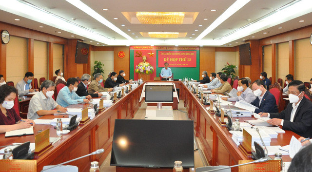 Từ ngày 28 đến ngày 31/3, tại Hà Nội, Ủy ban Kiểm tra Trung ương đã họp Kỳ thứ 13. Đồng chí Trần Cẩm Tú, Ủy viên Bộ Chính trị, Bí thư Trung ương Đảng, Chủ nhiệm Ủy ban Kiểm tra Trung ương chủ trì Kỳ họp.