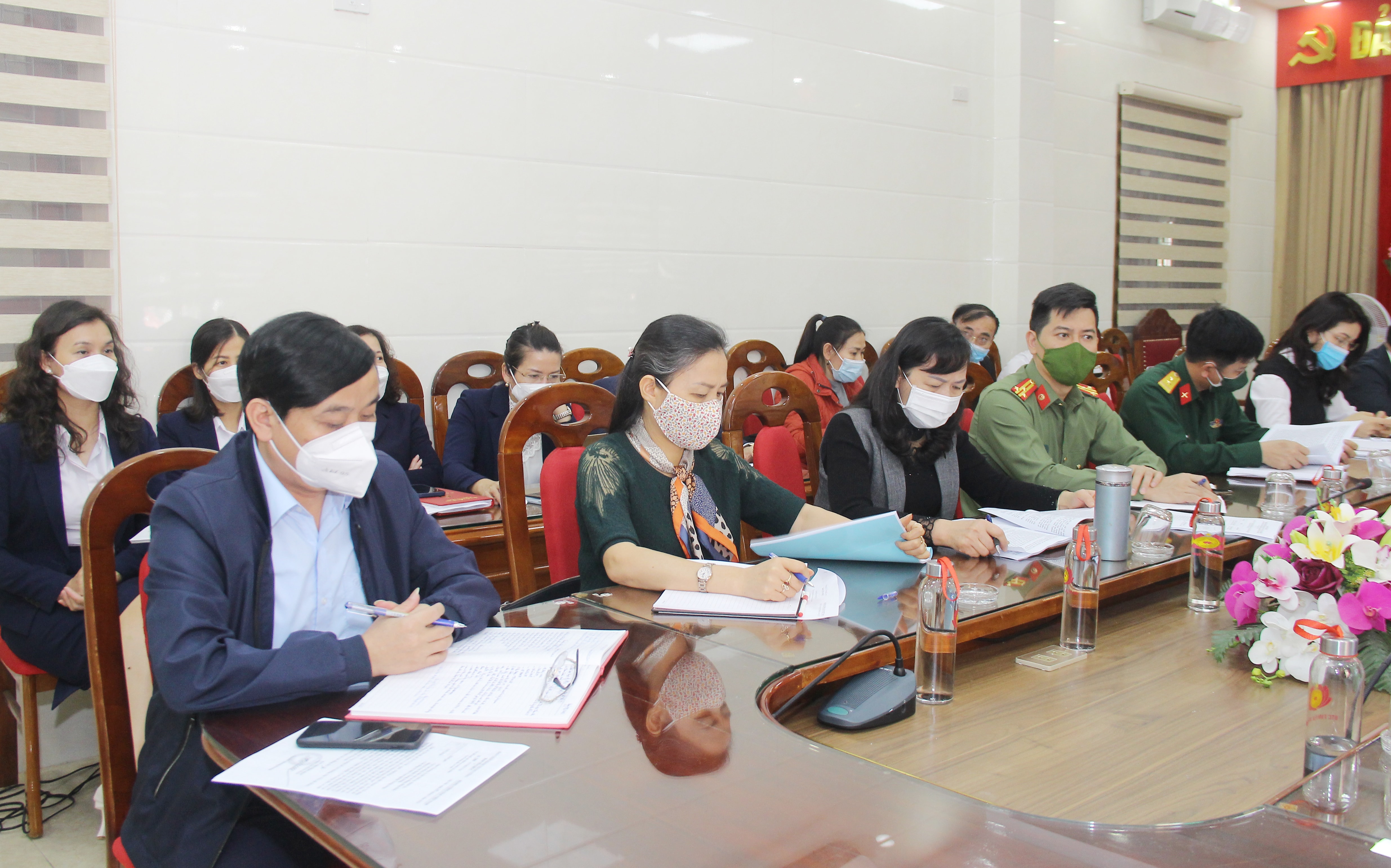 Các đại biểu tham gia tại điểm cầu Nghệ An. Ảnh: Mai Hoa