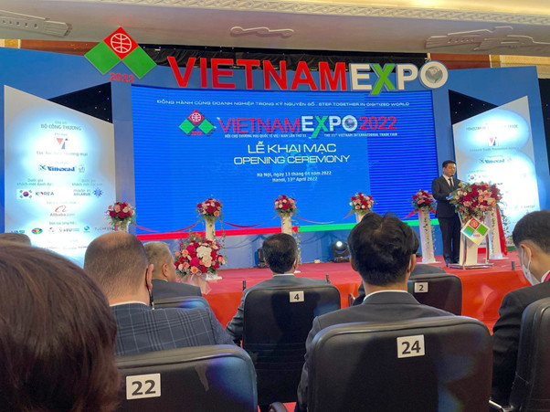 Bộ trưởng Bộ Công Thương Nguyễn Hồng Diên phát biểu khai mạc Vietnam Expo 2022