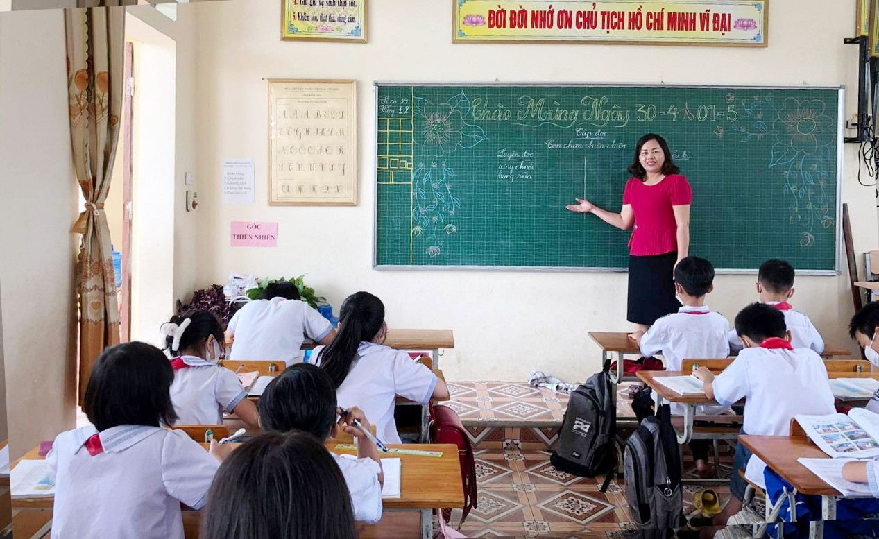 Cô giáo Nguyễn Thị Lương đã có hơn 20 năm cống hiến trong ngành giáo dục. Ảnh: MH