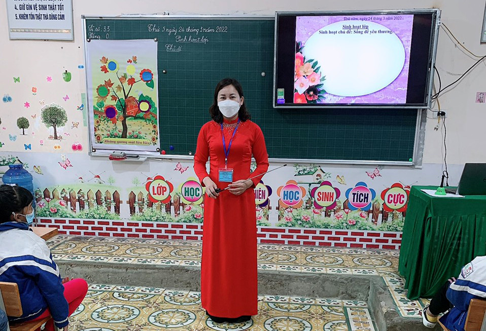Cô giáo Nguyễn Thị Lương tại Hội thi giáo viên giỏi tỉnh. Ảnh: MH