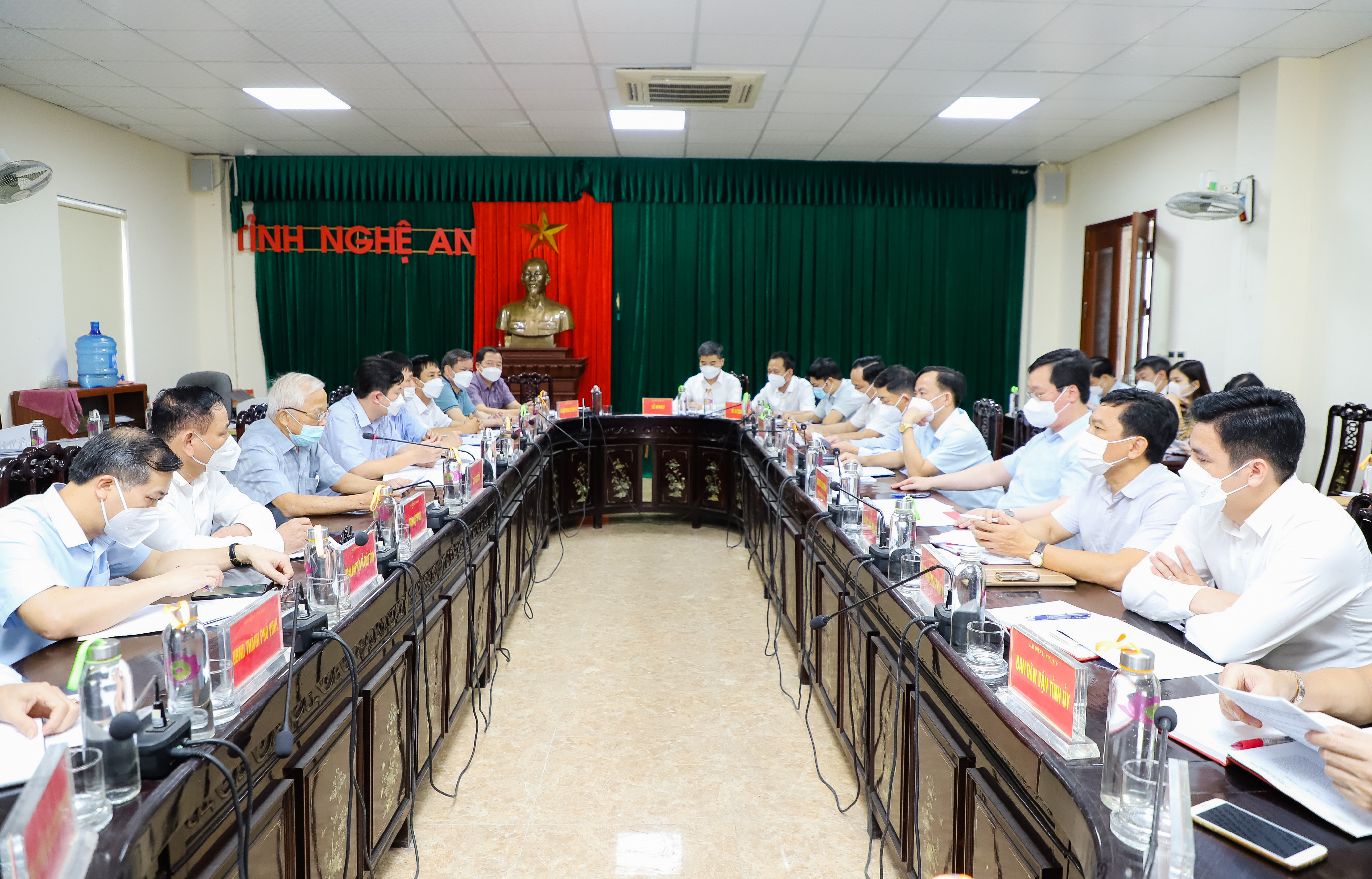 Toàn cảnh phiên tiếp công dân định kỳ tháng 4/2022 của Chủ tịch UBND tỉnh Nguyễn Đức Trung. Ảnh: Phạm Bằng