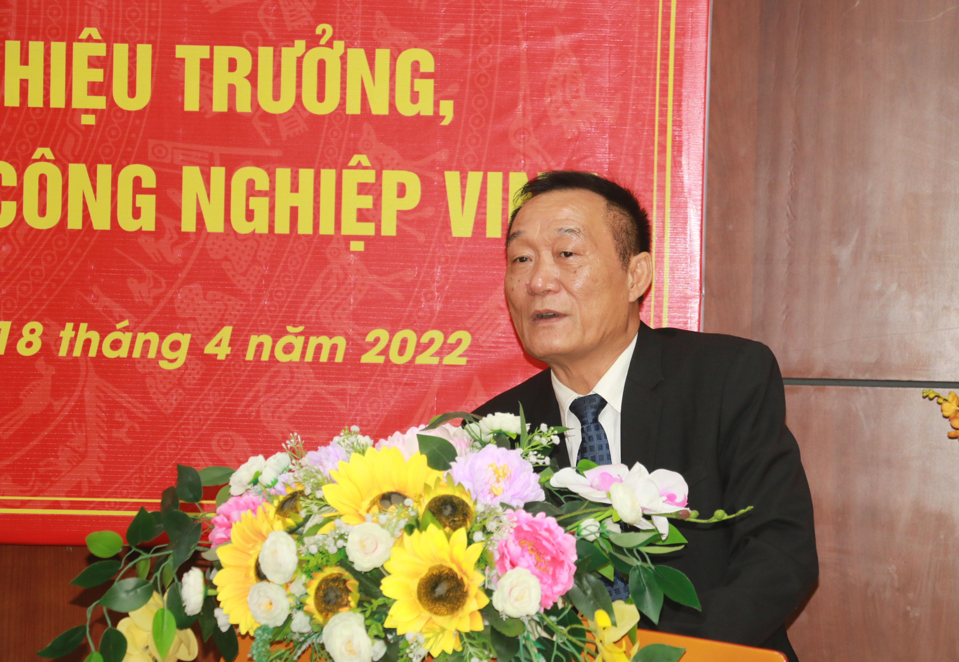 Ông Trần Lê Dũng - Chủ tịch Hội đồng trường phát biểu tại lễ bổ nhiệm. Ảnh: MH