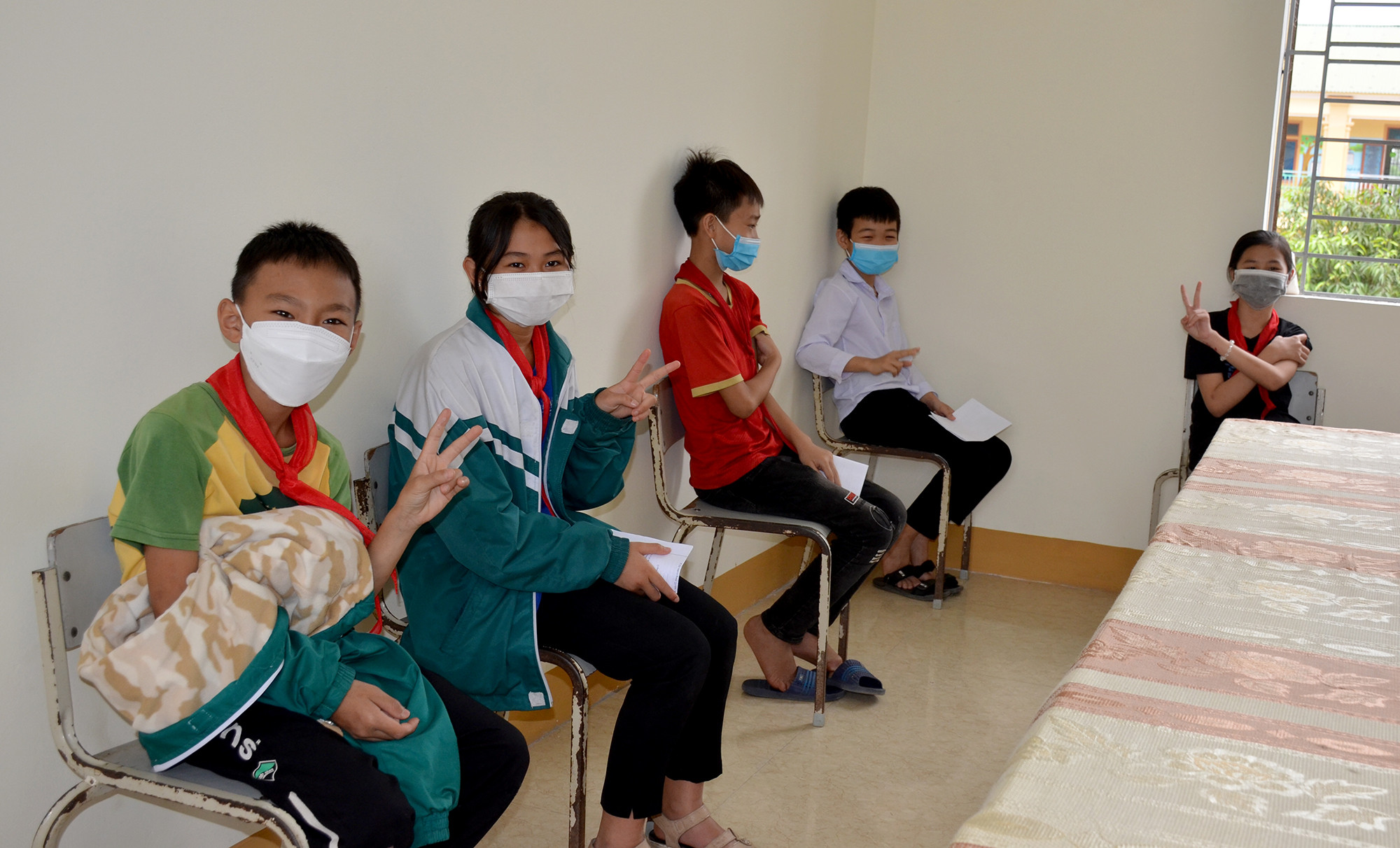 Đến nay, hoạt động tiêm vắc xin phòng Covid-19 cho trẻ từ 5 đến 11 tuổi ở Nghệ An diễn ra an toàn tuyệt đối; không có trẻ nào phản ứng nặng với vắc xin. Ảnh: Mỹ Hà