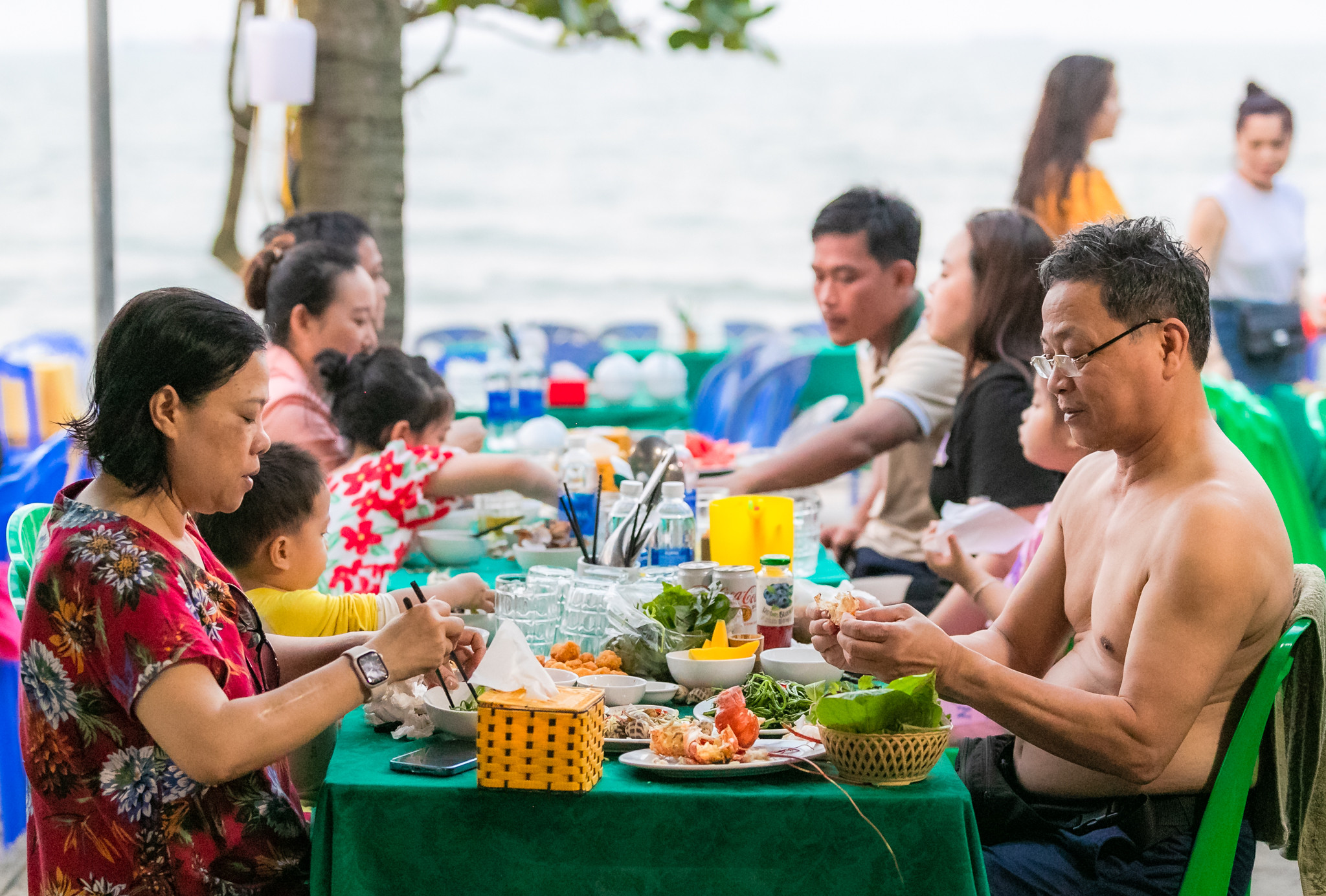 Cửa Lò đang đổi thay từng ngày nhằm mang đến nhiều trải nghiệm thú vị khi về với phố biển xinh đẹp này. Trong đó việc đa dạng hóa các món ăn được các nhà hàng ở đây luôn chú trọng. Đó là điểm nhấn để ghi lại dấu ấn trong lòng khách du lịch. Ảnh: Đức Anh