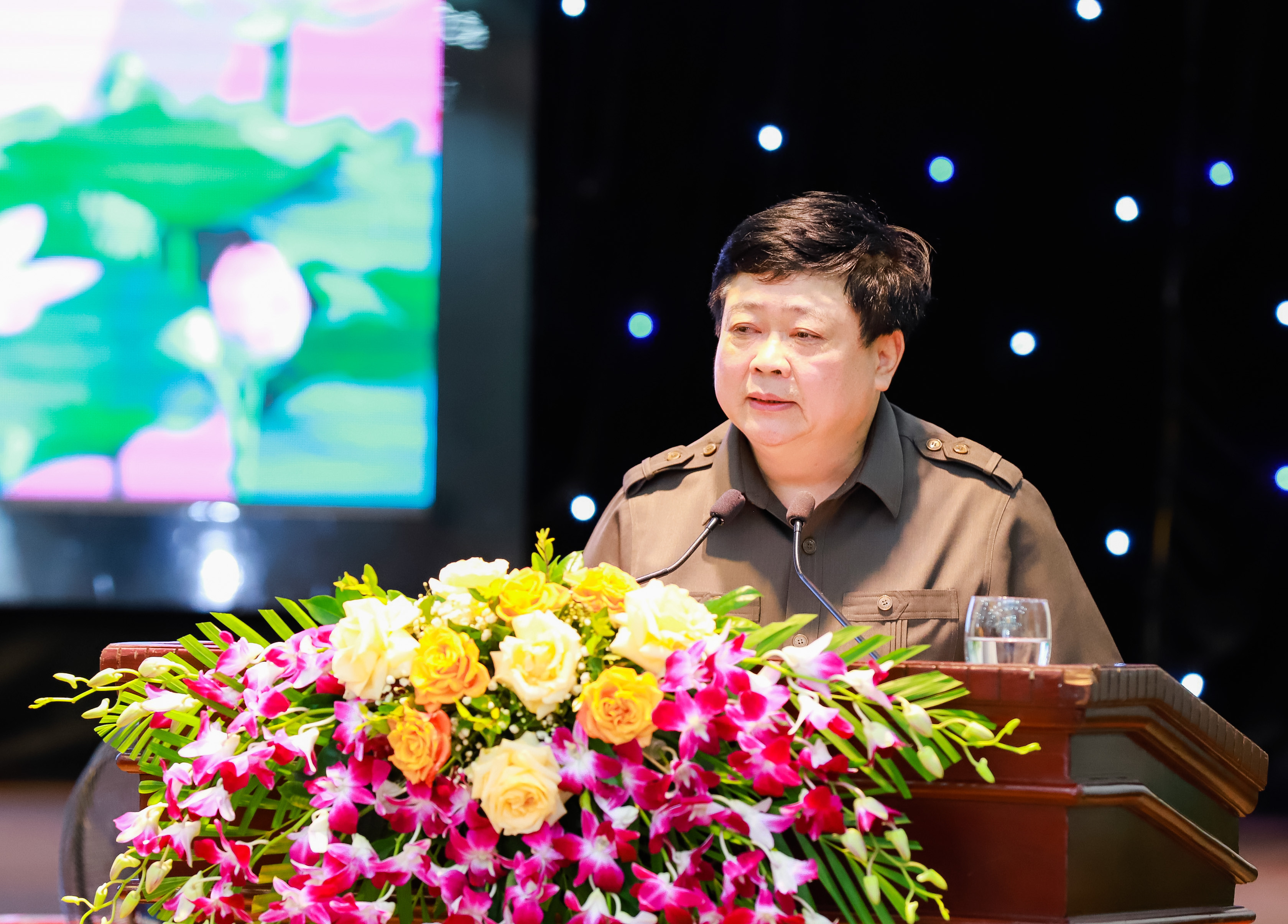 Hoi thao khoa hoc: 'Dong chi Phan Dang Luu voi cach mang Viet Nam va que huong Nghe An'-hinh-anh-6
