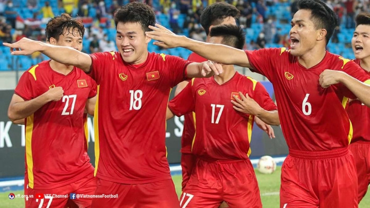 Trong lúc U23 Việt Nam dự SEA Games 31, có một đội hình U23 khác tập trung để chuẩn bị cho VCK U23 châu Á.