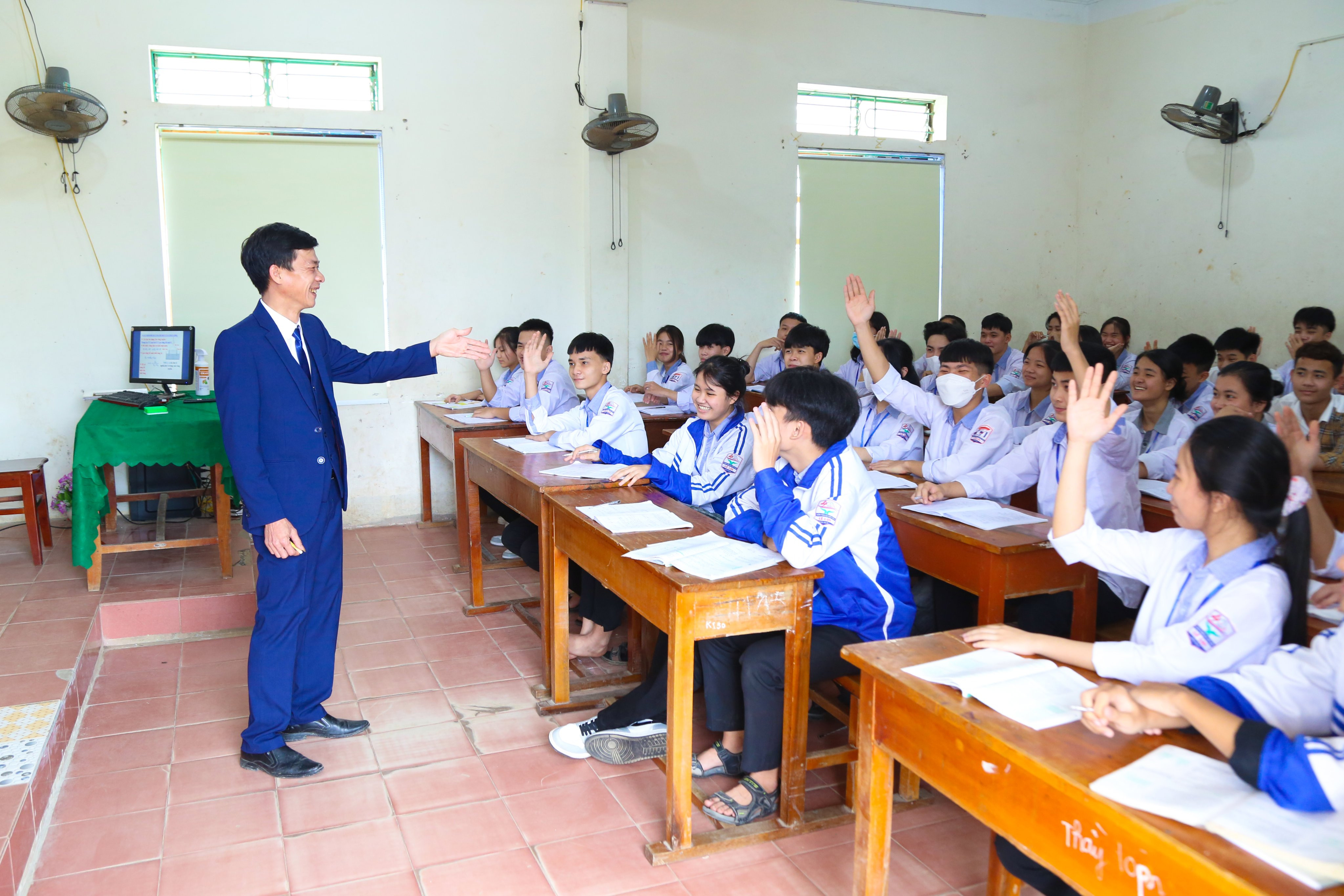 Hiện tại trường đã được trang bị nhiều cơ sở vật chất hiện đại đáp ứng nhu cầu dạy và học của thầy và trò nhà trường. Ảnh: Đình Tuyên