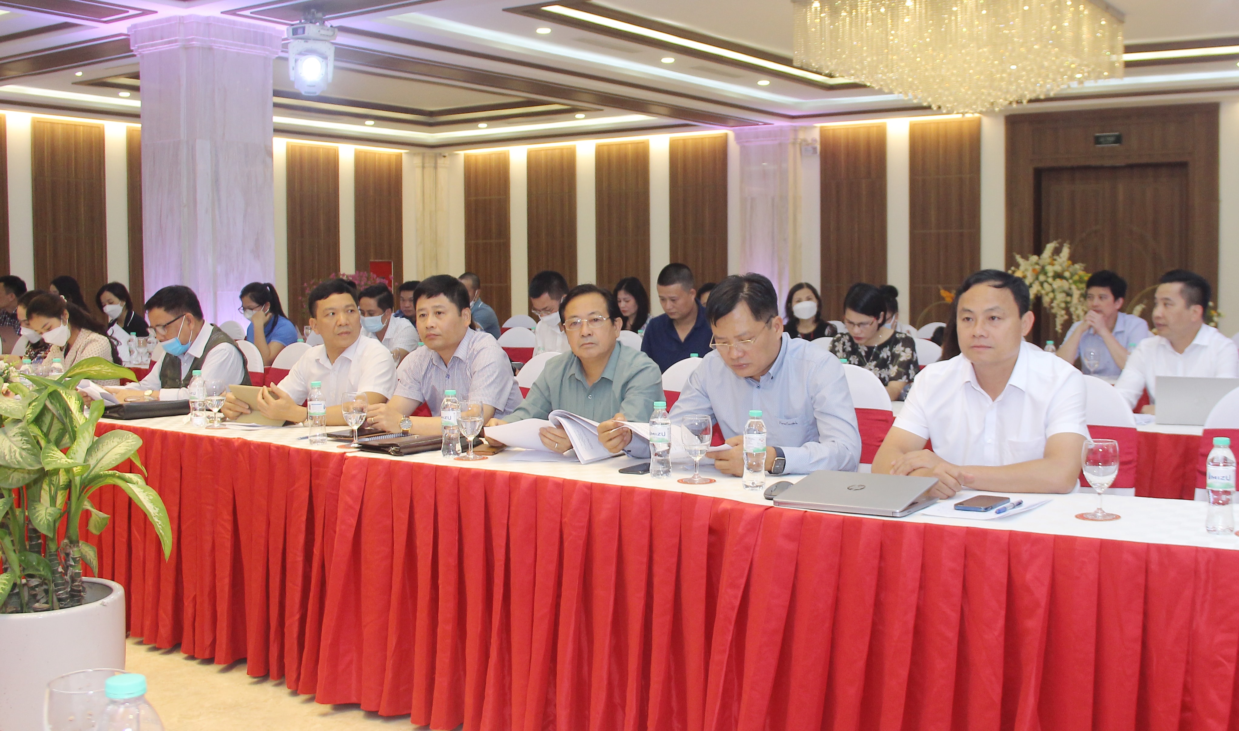 Lãnh đạo Ban Tuyên giáo Tỉnh ủy và các cơ quan báo chí tham gia cuộc họp báo. Ảnh: Mai Hoa