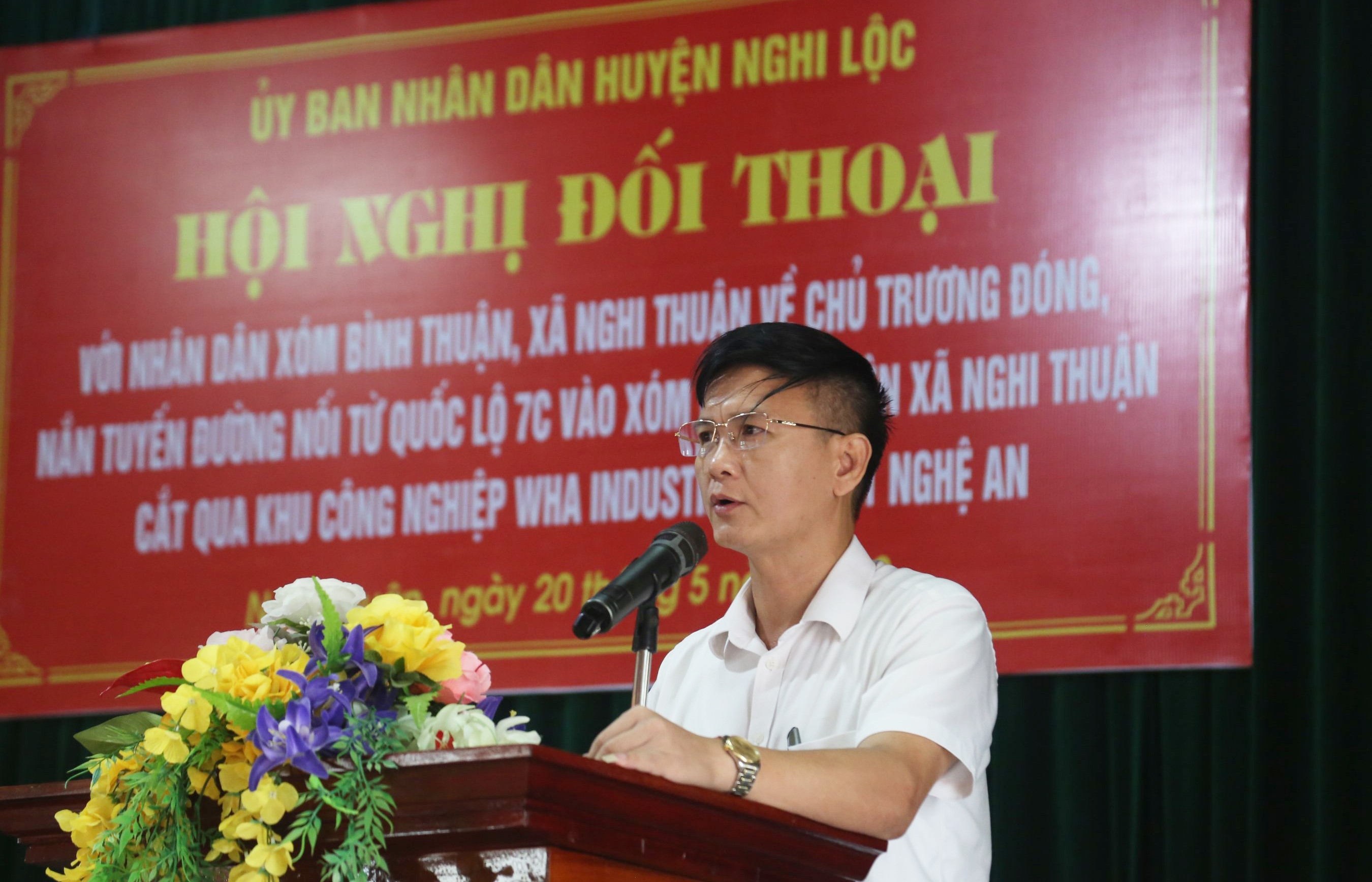 Ông Nguyễn Bá  Điệp - Phó Chủ tịch UBND huyện Nghi Lộc phát biểu tại hội nghị. Ảnh: PV