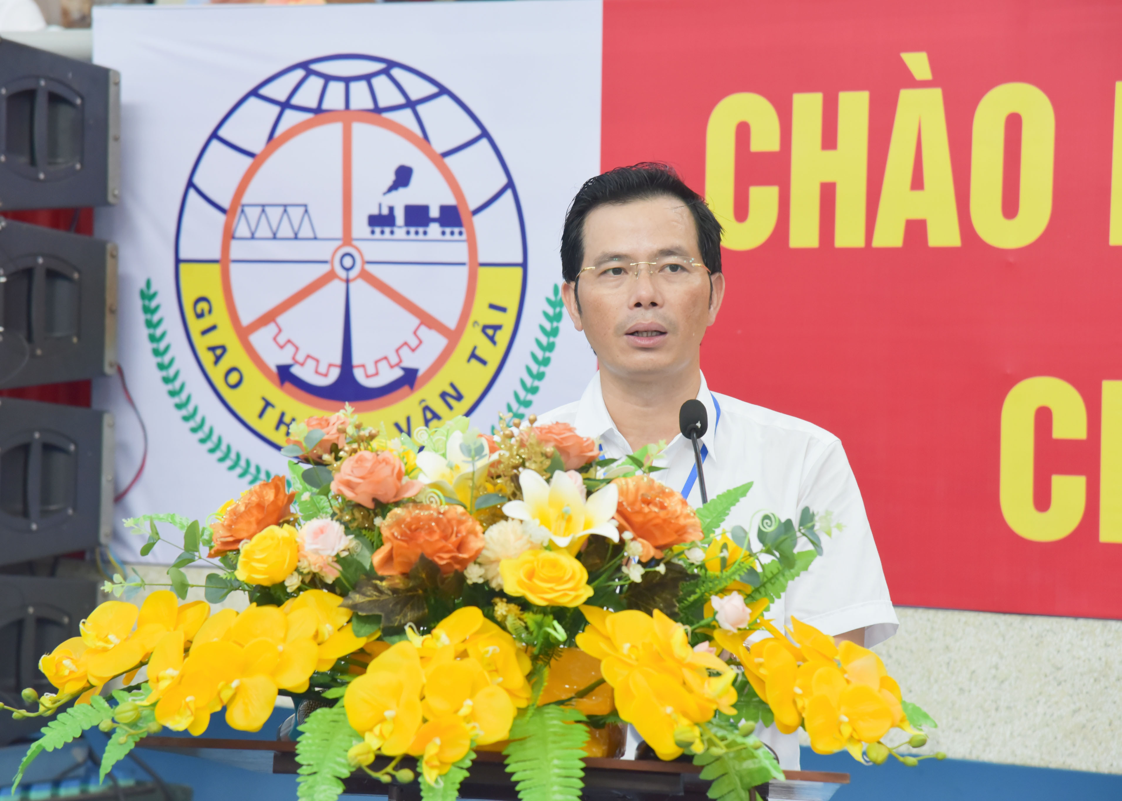 Đồng chí Nguyễn Văn Hải - Phó Giám đốc Sở Giao thông Vận tải phát biểu khai mạc Hội thao ngành Giao thông Vận tải năm 2022. Ảnh: Thanh Lê