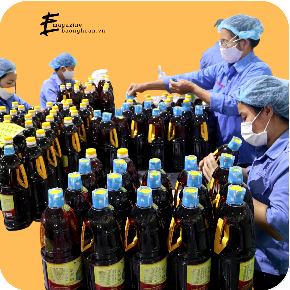 Nước mắm Cửa Lò 4 sao OCOP đc quan tâm đầu tư bao bì, nhãn mác. Ảnh: Thanh Phúc