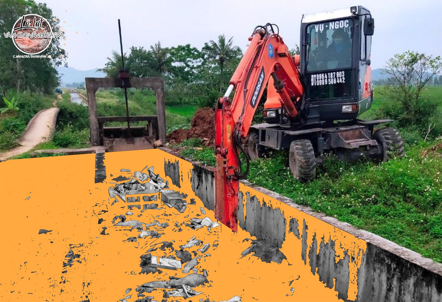 Huyện Quỳnh Lưu dùng máy xúc dọn rác thải bị xả làm ứ đọng, ách tắc các tuyến kênh thủy lợi. Ảnh tư liệu Quang An