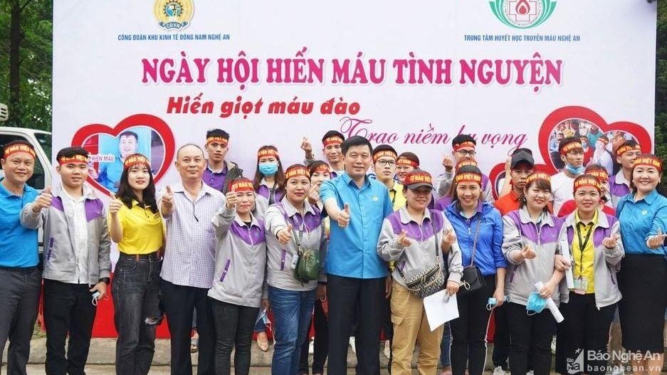 bna_ giải báo chí công đoànbna_hien_mau_kkt_dong_nam_25328053_1142021.jpeg