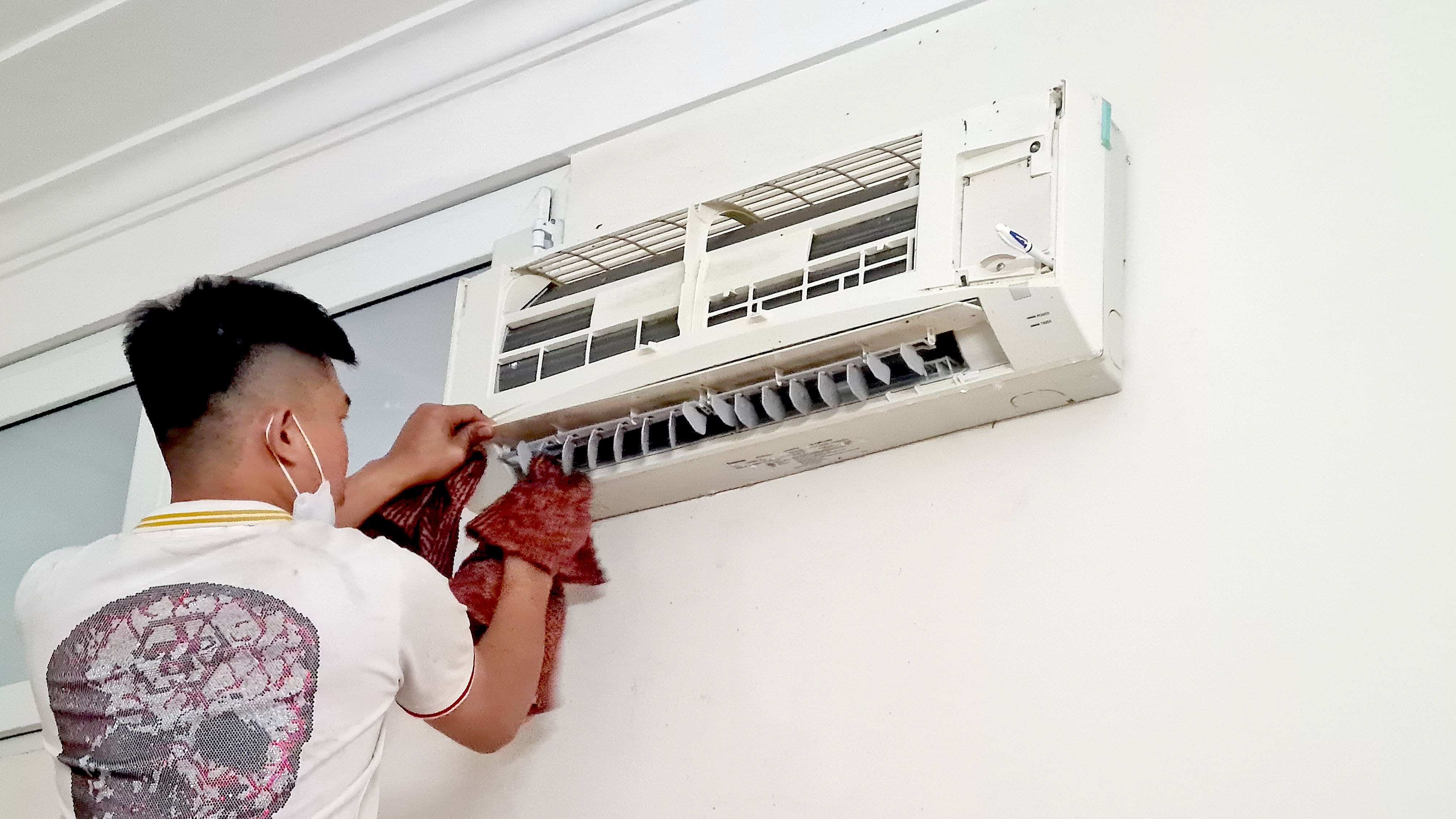 Tăng giá bán điện cần đi đôi với tăng chất lượng phục vụ 