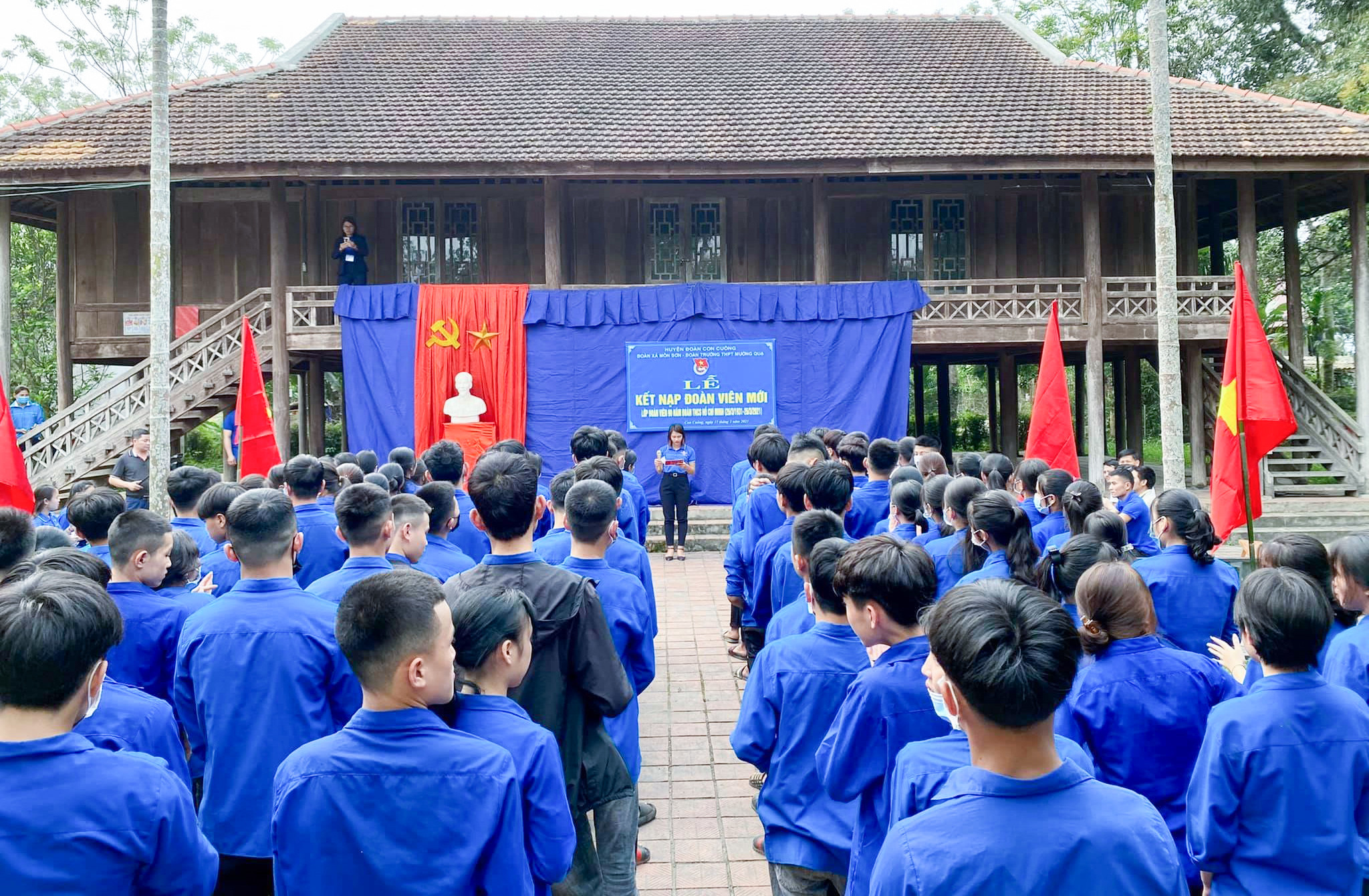 bna_ MH Tăng cường các hoạt động ngoại khoá tại địa chỉ _đỏ_ cho học sinh trung học phổ thông ở huyện Con Cuông.jpg