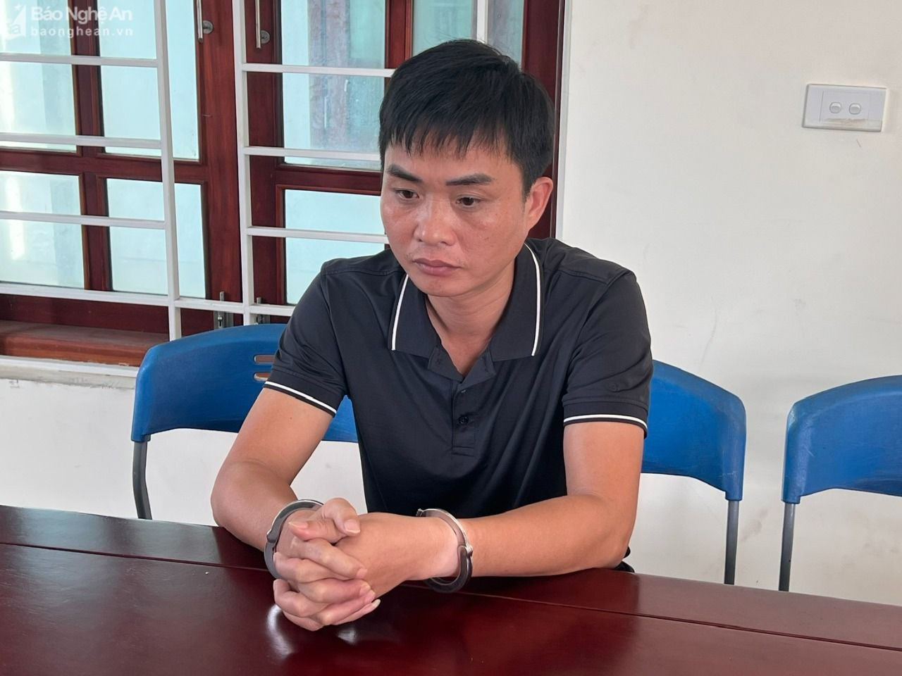 Đối tượng Nguyễn Tiến Hiệp bị bắt sau 02 năm lẩn trốn.jpg