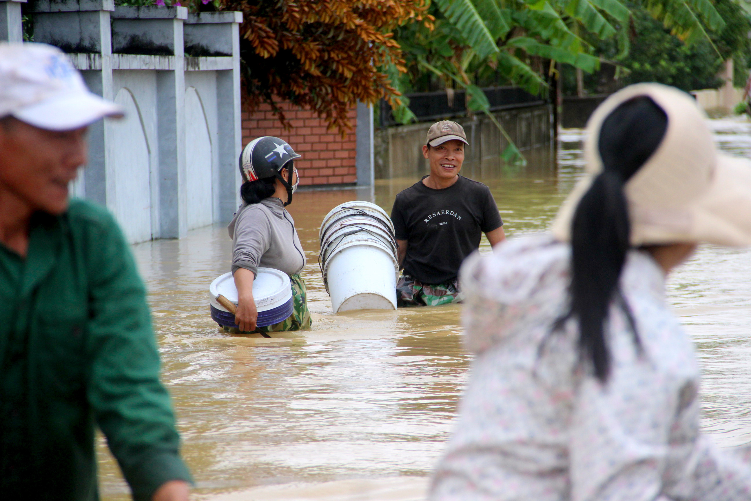 bna_Người dân vùng ngoài đê huyện Hưng Nguyên phải chịu cảnh ngập lụt hàng năm ảnh QA.jpg