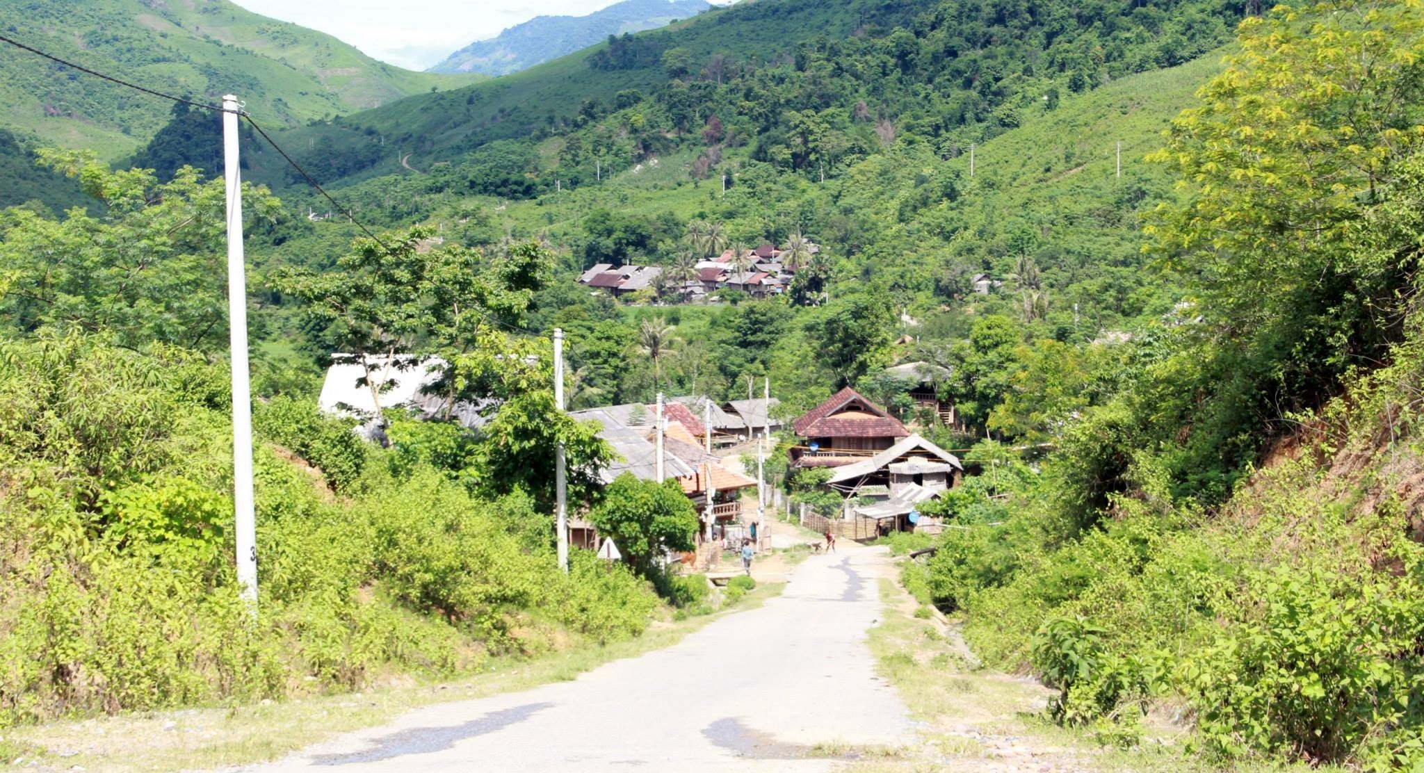 Quang cảnh bản Chăm Puông xã Lượng Minh (Tương Dương). Ảnh: Thành Cường