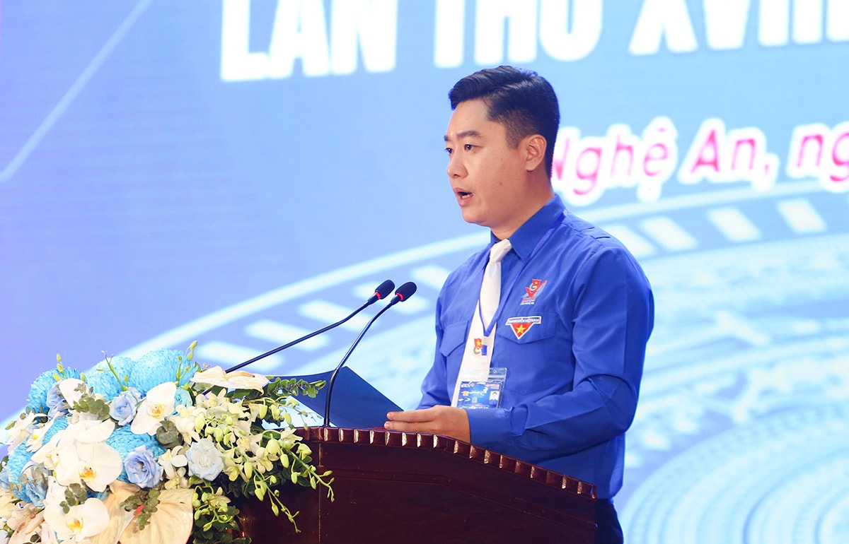 Bí thư Tỉnh đoàn Lê Văn Lương mong muốn đội ngũ cán bộ Đoàn cần khẳng định năng lực của mình, trở thành sự lựa chọn ưu tú đối với cấp ủy, chính quyền nơi mình công tác.