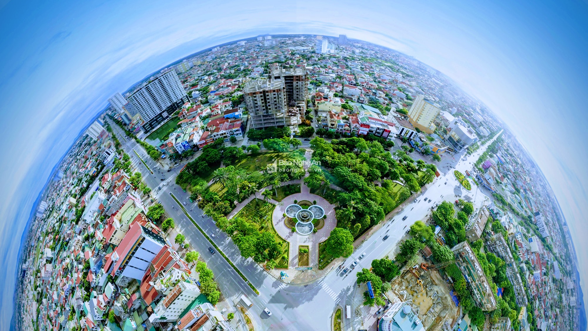 Nghệ An đang hướng tới trở thành trung tâm của khu vực Bắc Trung Bộ. Trong ảnh: Một góc thành phố Vinh. Ảnh tư liệu: Devi Nguyễn