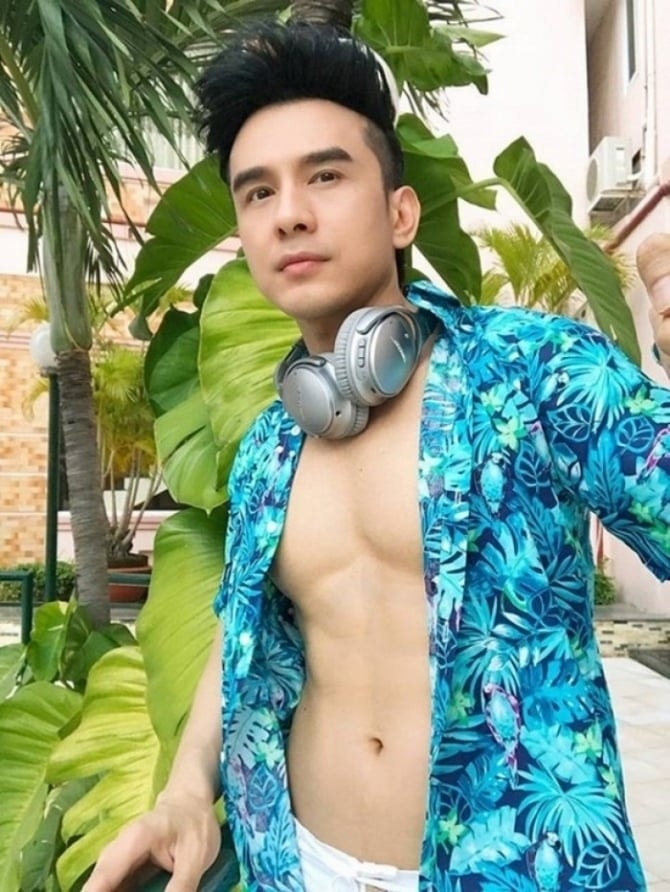 choang-voi-body-nhu-trai-trang-cua-sao-nam-tuoi-tu-tuan-14412060-7960.jpeg