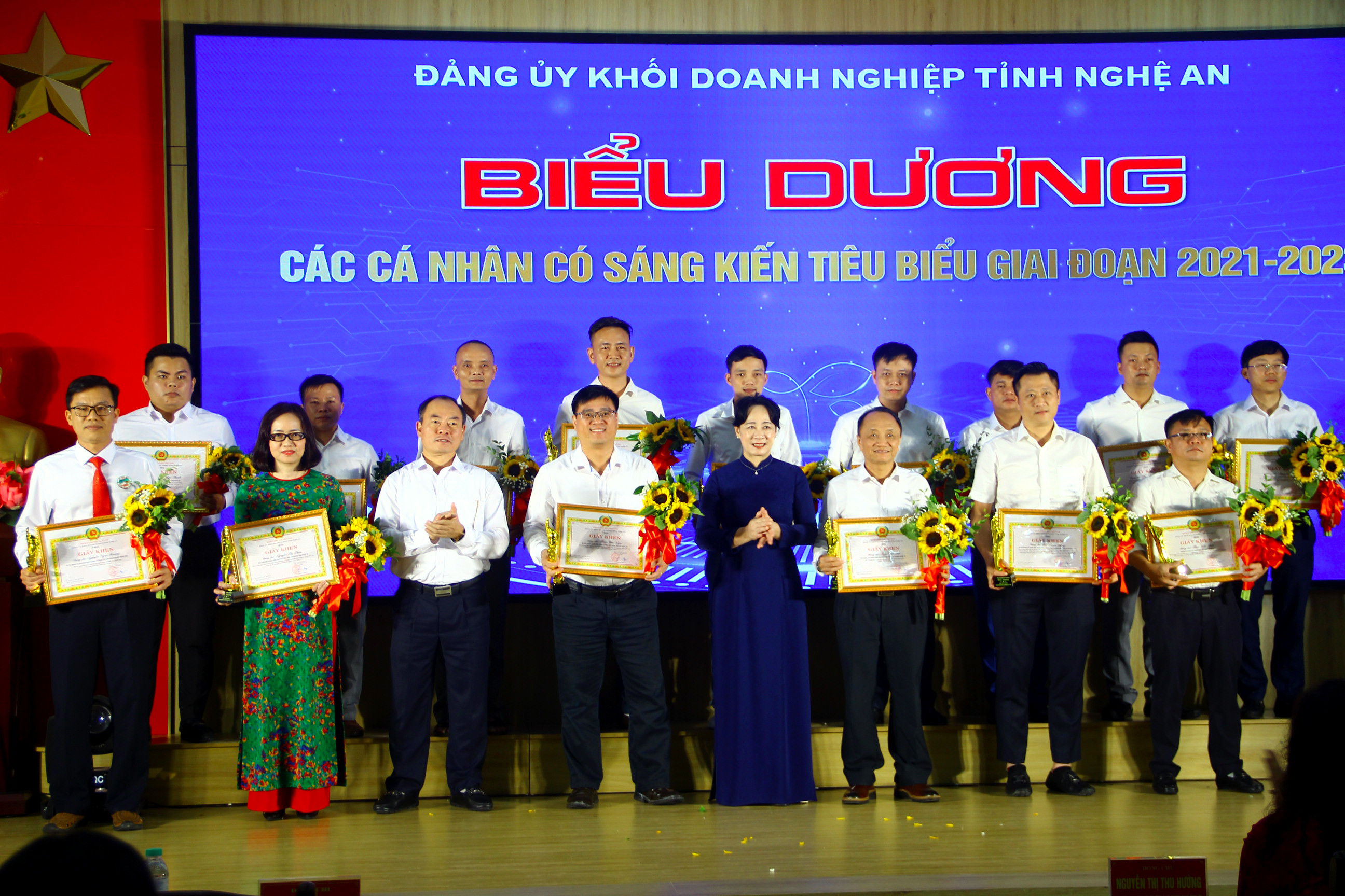 bna_Trao thưởng các cá nhân có sáng kiến tiêu biểu giai đoạn 2021 2023  ảnh Quang An.jpg