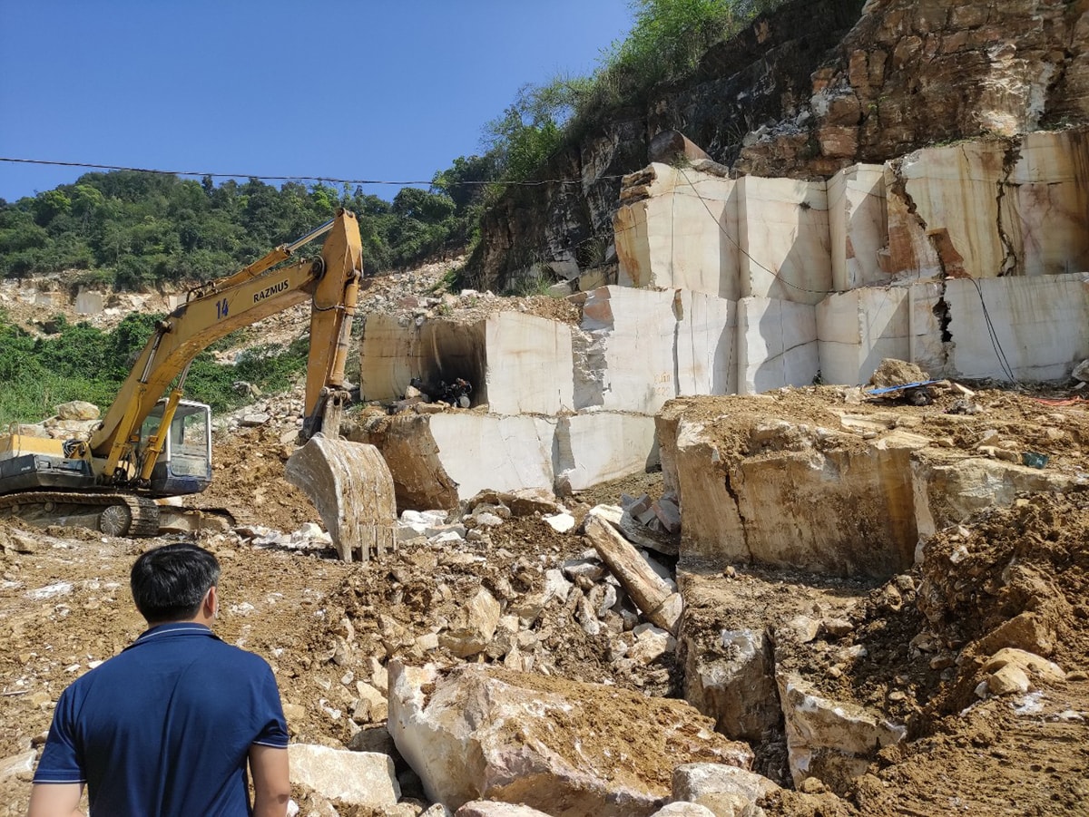 Hoạt động khai thác mỏ trên địa bàn huyện Quỳ Hợp.