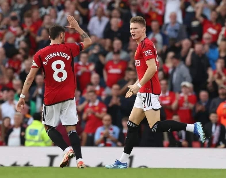 Người hùng McTominay giúp Man United thoát hiểm.jpg