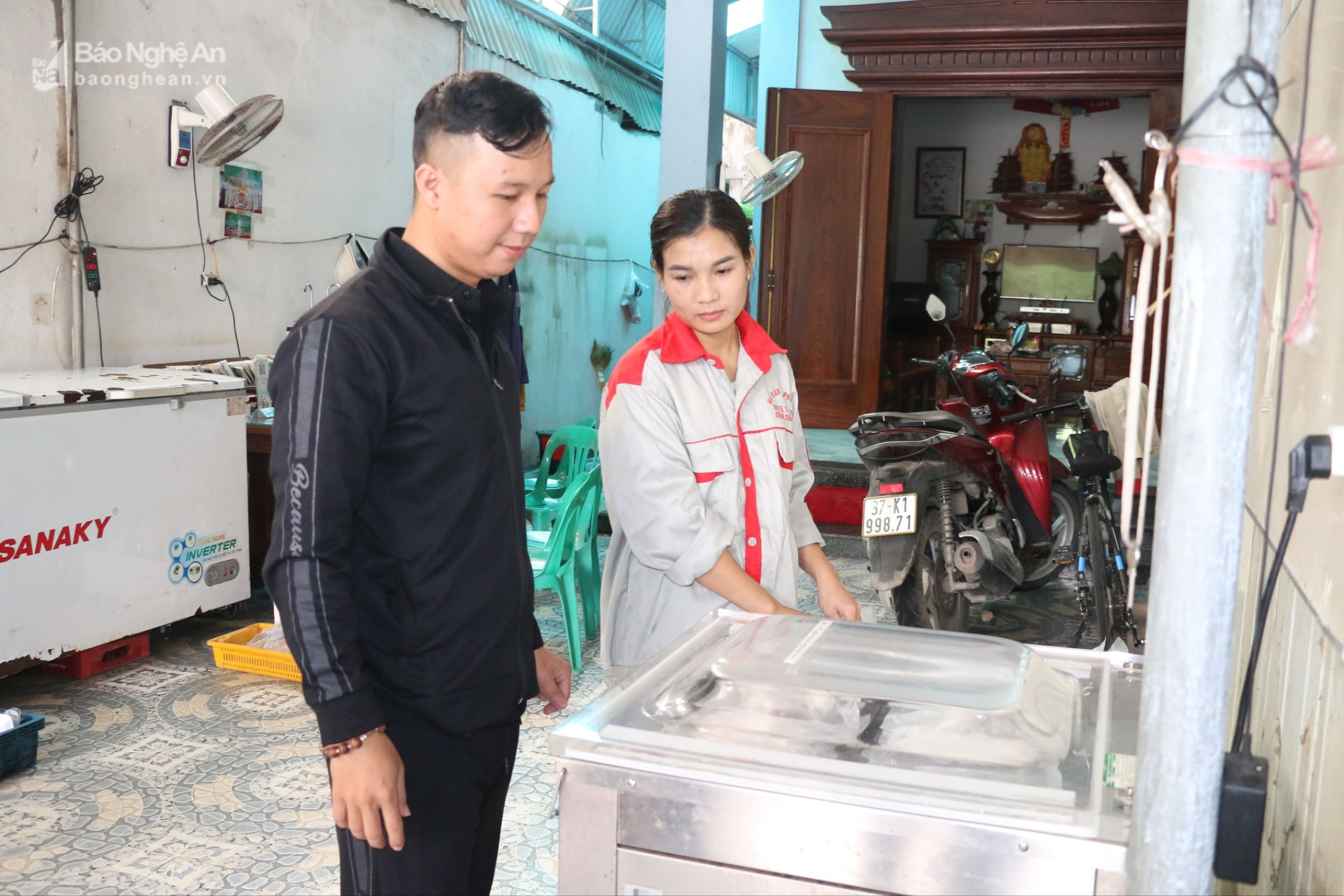 Cơ sở sản xuất chế biến hải sản do phụ nữ làm chủ ở phường Nghi Thu - thị xã Cửa Lò (2).JPG