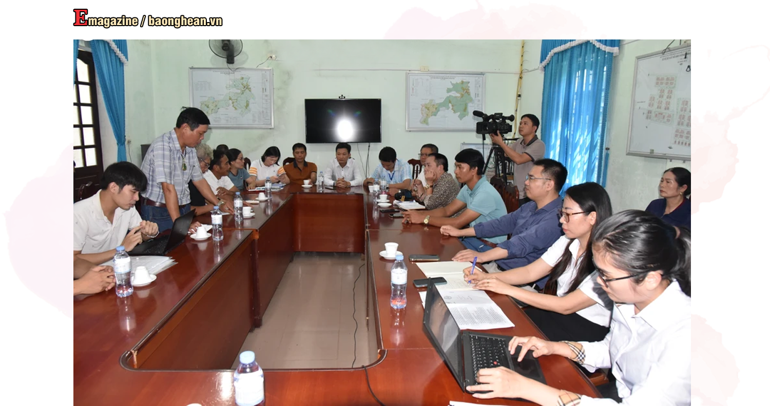 Đại diện Hợp tác xã Nông nghiệp Tây Hiếu và doanh nghiệp đối thoại để tháo gỡ khó khăn trong việc thu mua đu đủ. Ảnh tư liệu: Thu Huyền
